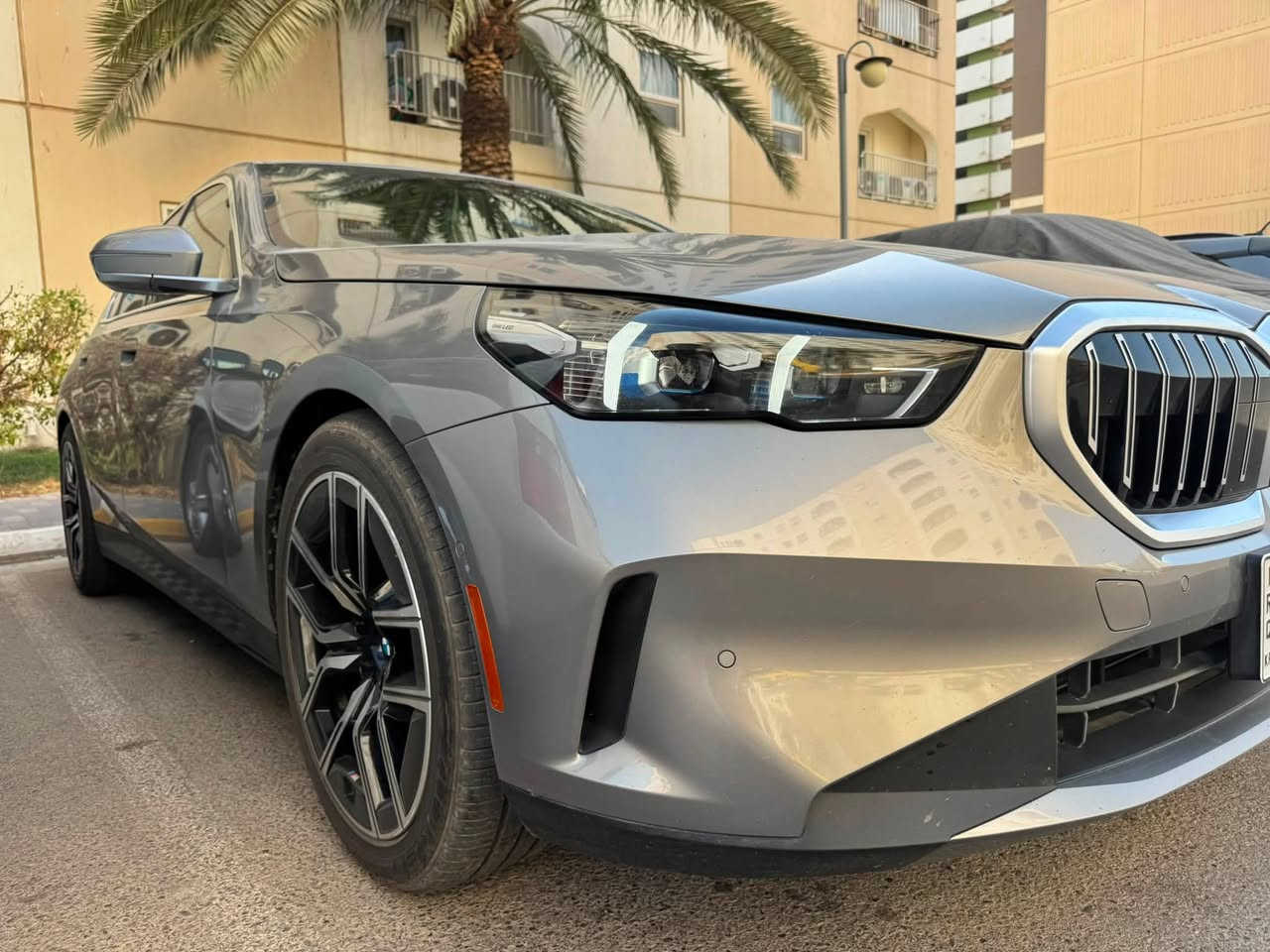 للبيع
BMW 530 i luxury 2024
موديل 2024 
Clean Title
المواصفات 
- داتاشو 
- ⁠خمس كامرات🎥
- ⁠فتحة سقف 
- ⁠بصمه تشغيل وابواب دخول ذكي 
- ⁠شاشة متصلة تدعم كار بلي 
- ⁠مخارج تكييف ذكية 
- ⁠انارة داخلية متغيرة 
- ⁠رادار امامي وخلفي وجانبي 
- ⁠حساس امامي وخلفي 
- ⁠كشنات جلد وتدفئة وتدفئة ستيرن 
- ⁠خزن ميموري 
- ⁠سستم صوت هارمن 🎧 
- ⁠ستيرن كهرباء 
- ⁠شحن لاسلكي 
- ⁠مود درايف 
- ⁠مري شفط وقلاب ونقطه عمياء 
- ⁠انارة ترحيب 
- ⁠قفل وفتح عند الاقتراب 
- ⁠جنطه كهرباء ( تفتح بالقدم )
- ⁠لايتات داينمك اوتو 
- ⁠التحذير بالاهتزاز عند انعكاس المسار

طبعاً السيارة بيها هواي مواصفات وجديدة جداً بالعافيه الي تصير من نصيبة .

السيارة ( كلين تايتل ) كفالة عامة من كلشي من الدعاميه للدعامية لاحادث ولاصبغ ولابارد ولا اي شي - بعدها على وضع الشركة 
ماشية 44 الف 

مكان السيارة بغداد -  زيونة 
***********

