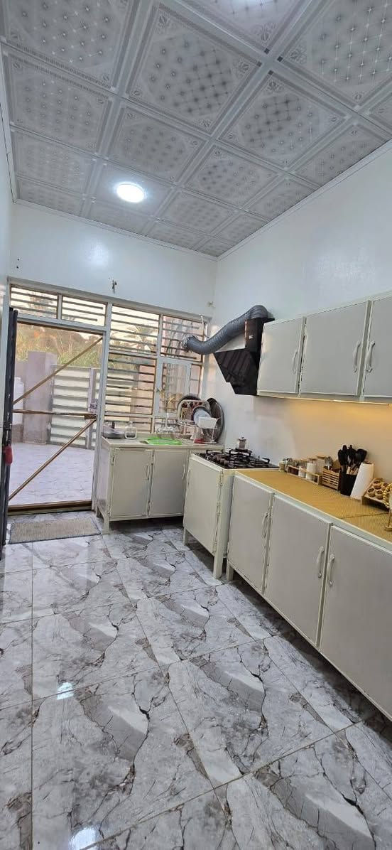 بيت للبيع طابو صرف ١٢٠م
بناء حديث كاشي سقف ثانوي ب مزرعه قرب مدرسة قدم الخير للاتصال ع رقم *********** ممتراجد ع نت السعر ٤٠

