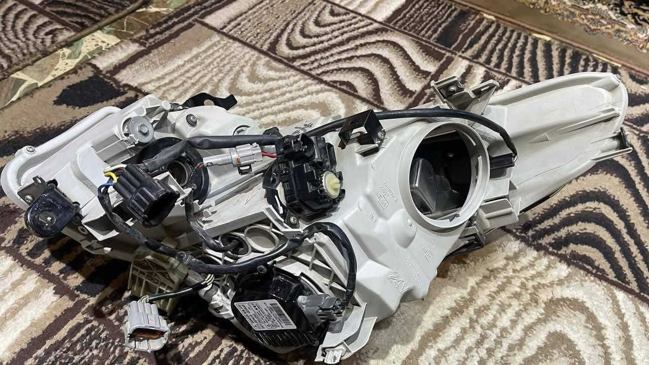 لايت انفنتي G35 جهت اليمنه اصلي ل حاويه  هوه والمحوله كامل موديل 2008 
سعر 50الف
***********
