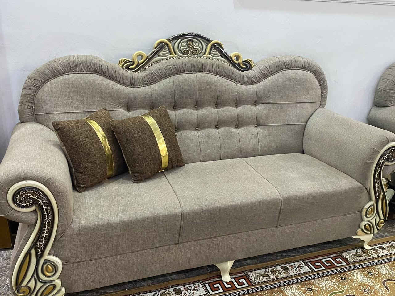 تخم زان مع طابوريه جديد للبيع السعر 600وبي مجال الرقم ***********

