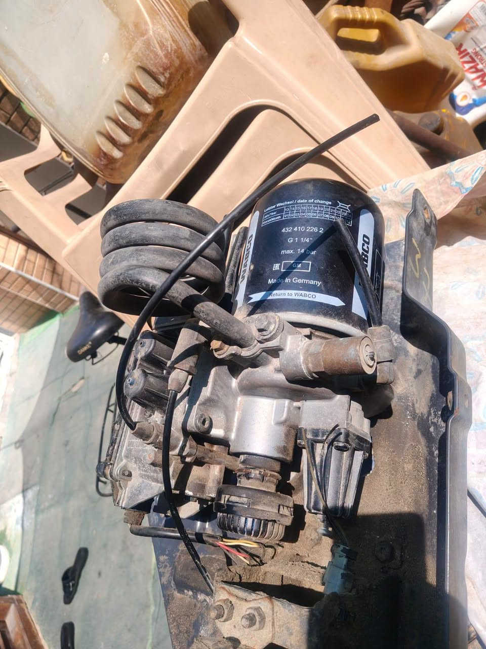 للبيع تانكي هدروليك + سيت ولف ابو الفلتر مال سكانيه
في البصره ***********
