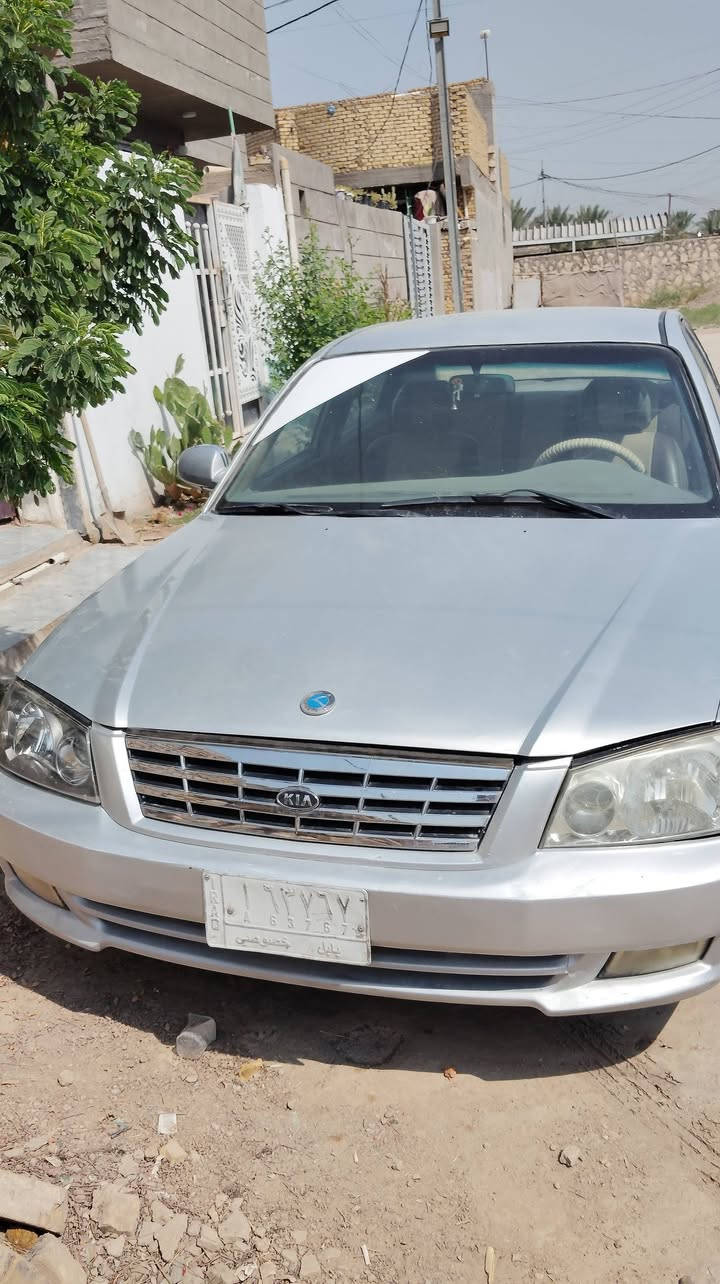 السلام عليكم 
اوبتيما 2000 
مكينه كير كورلا 1800 
رقم بابل راعيه ناصريه شرط التحويل 
تخم تاير ويل جديد 
نقص تبريد  
مكانه حله 
مصبوغه عام 
***********
السعر 40 وبيه مجال
