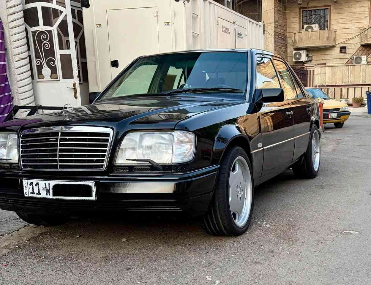 ***********

@مرسيدس دب مال جناي سياره نظيفه

🛑

سياره جاهزه من كل النواح 

حداديه جديده 

تاير 4 جديد 

كهربائيات كلها شغاله لايت زنون عالي ناصر. 

المحرك كير 320 مال شبح كير جديد 
اكسل جديد 

غرفه مال 500  Vib

تبريد شغال 

رقم انجليزي وهزه جديده بسمي

بردة خلفية كهرباء

غرفة فول كهرباء

دبل هورن 

دبل فيت بم مال شركة

خزان وقود جديد 

ويل amg18 اصلي 

دكمة اتركشن

سلايد شغال 

قواعد دبل ابلاديات

السيارة مغلفة عازل حرارة كاملة

عليها نفخات جاملغات مال 500

السيارة متعوب عليها او بالخير على الي ياخذها 

السعر 105وبها مجال سياره في بغداد - الكرادة
🛑
