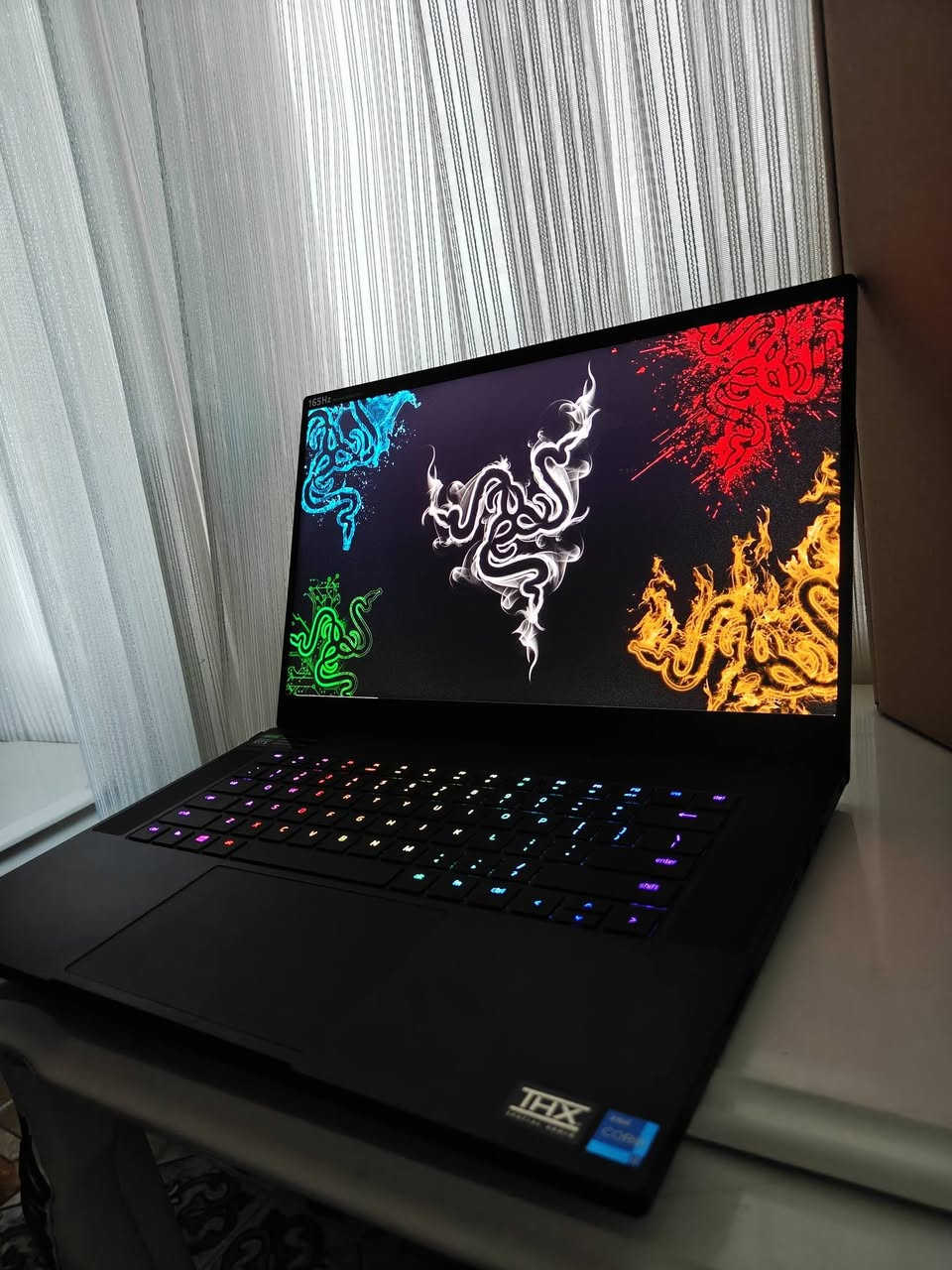 Razer Blade 15 لابتوب للألعاب والتصميم والأداء العالي 🔥

💻 المواصفات:

​🧠 المعالج: Intel® Core™ i7-11800H (8 Cores / 16 Threads, Up to 4.6GHz)

​🎮 كارت الشاشة: NVIDIA® GeForce RTX™ 3080 Laptop GPU (8GB GDDR6 VRAM)

​⚡ الرام: 16GB DDR4 (Ultra-Fast Multi-Tasking)

​💾 التخزين: 1TB NVMe PCIe SSD (سرعة فائقة وسعة كبيرة لتخزين الألعاب والملفات)

​🖥️ الشاشة: 15.6-inch QHD 2K (2560 x 1440
 خرافية – بتردد 165Hz سلاسة تامة ودقة عالية بالألعاب

​🪟 النظام: Windows 11 Home الأصلي

​✨ حالة الجهاز: الجهاز مستخدم نظيف وبحالة ممتازة، مناسب للألعاب القوية، التصميم، والمونتاج (بەکارهاتووی خاوێن و بێ کێشە).

​📞 للتواصل (واتساب أو ماسنجر): 👉 ***********

​📍 العنوان: كركوك – بنجا علي (کەرکوک – پەنجا عەلی)

​🏢 شركة خوبيب للابتوبات - Khubaib Laptops
