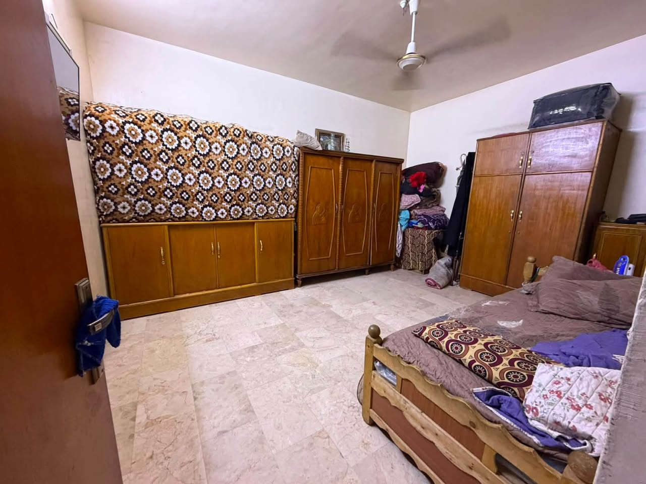 بيت  160 متر  شهداء السيديه  طابقين  درجة اولى  4  نوم   للبيع
***********
