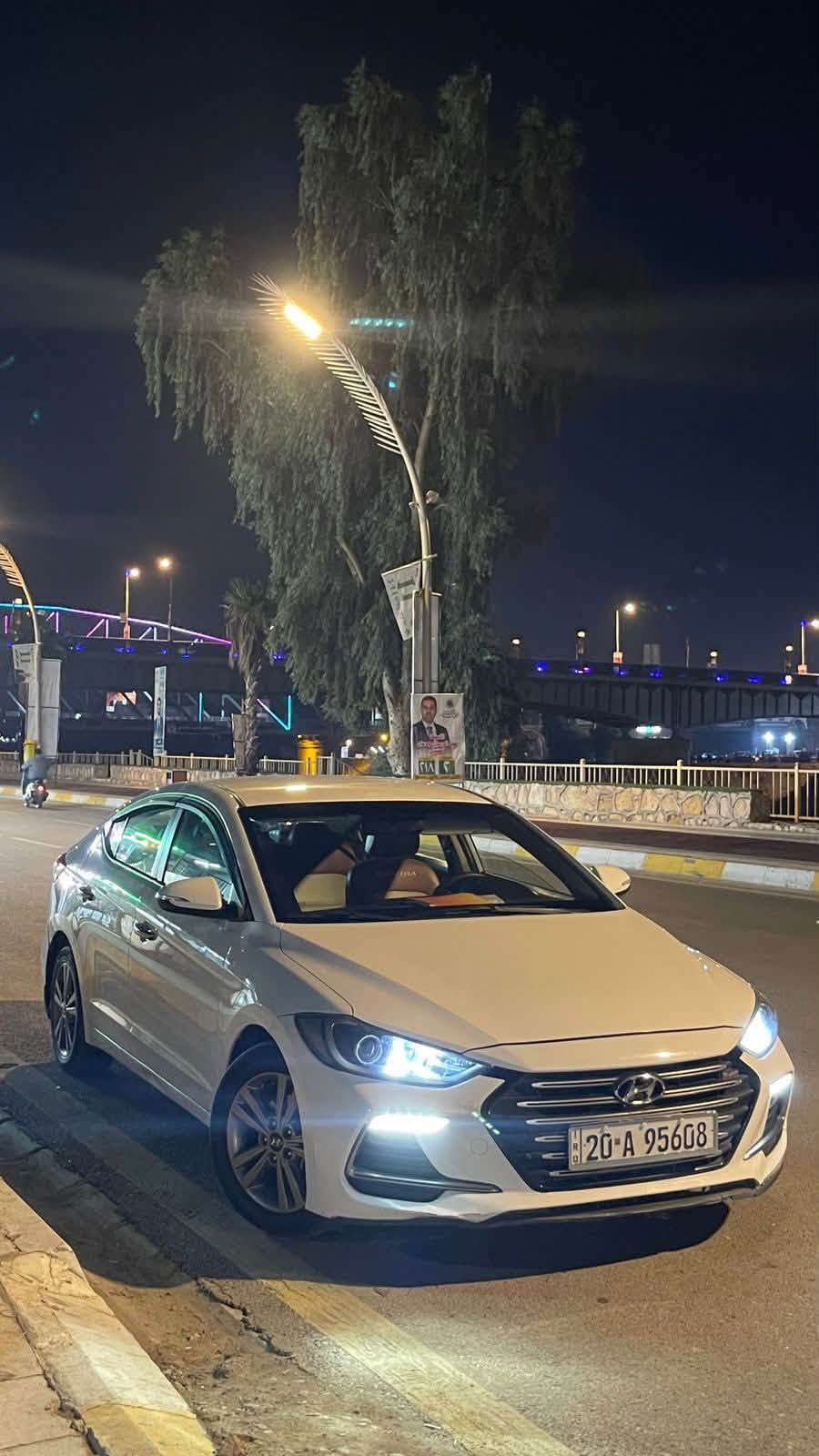 السلام عليكم 

النترا سوبر نص فول موديل٢٠١٨ بسمي
مكفوله من صبغ وتبديل وبارد
مكان ديالى ديالى بعقوبه 
الهاتف 
***********
