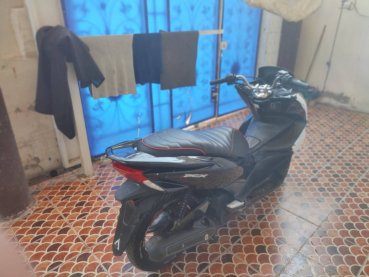 سلام عليكم شباب عدي دراجه بي سي اكس جيل 2 دراجه مفتوحه السعر مليون وبيهة مجال الاستفسار عل رقم ***********
