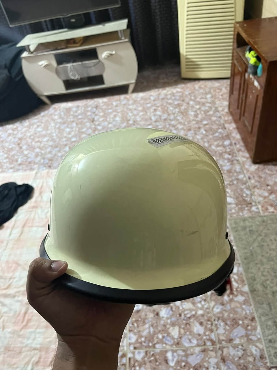 سلام عليكم هاي الخوذه البراند: CYCKING
* الموديل الظاهر: MXZ-105
* النوع: خوذة دراجة نارية Half Helmet / 3⁄4 Open-Face بطابع كلاسيكي/Retro 
قياس/M
رقم هاتف ***********
العنوان كوت داموك
السعر خاص
رجاءً رجاءً الي ما يعرف بيه لا يدخل خاص
