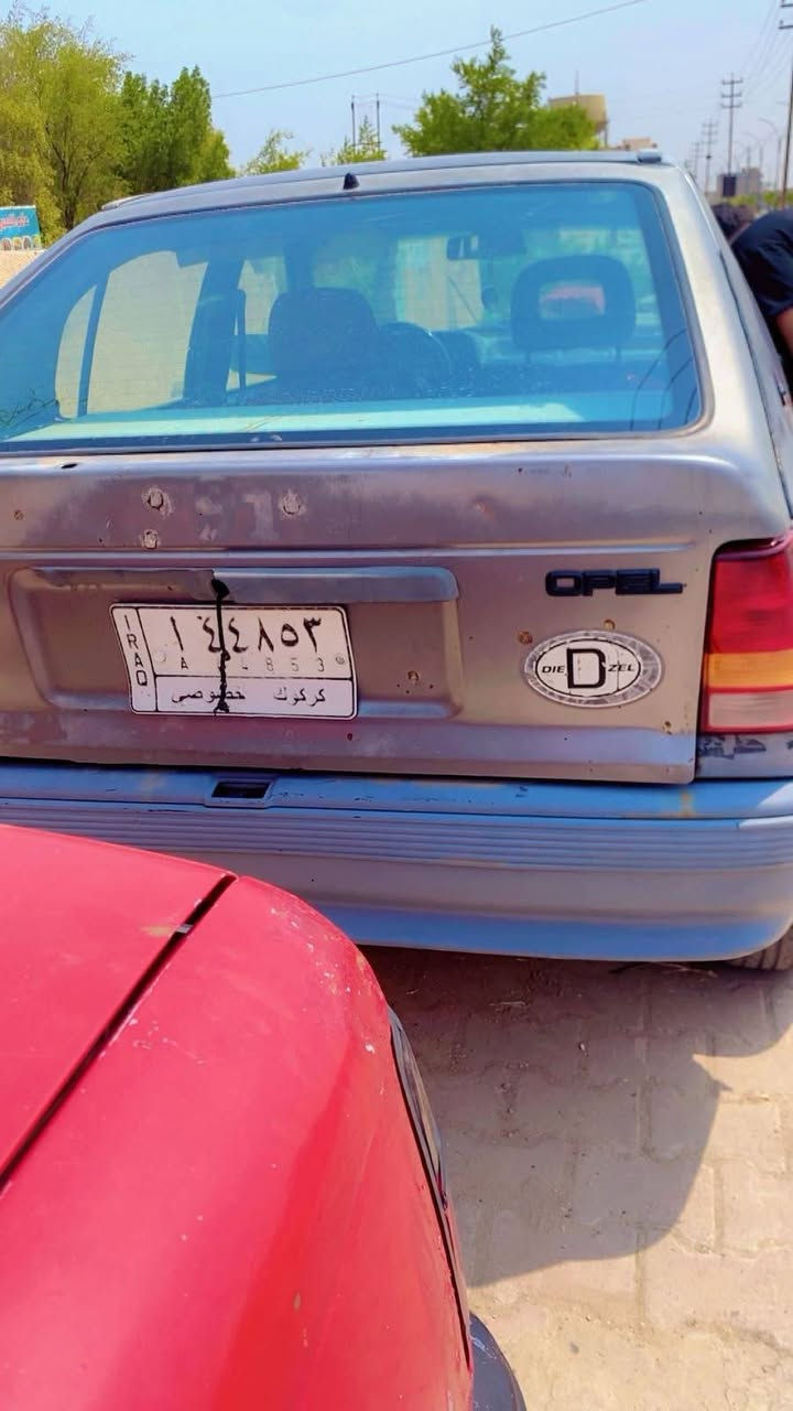 السلام عليكم اوبل كاديت للبيع كير و محرك خير من الله رقم كركوك الماني سنويه و راعيهه مووجودين نضافت الكشر و الدواخل مصورهن شوفت العين السعر ١٠ رقمي *********** خابرني او راسلني و تدلل مكان السياره تكريت مراوس هم ترهم

