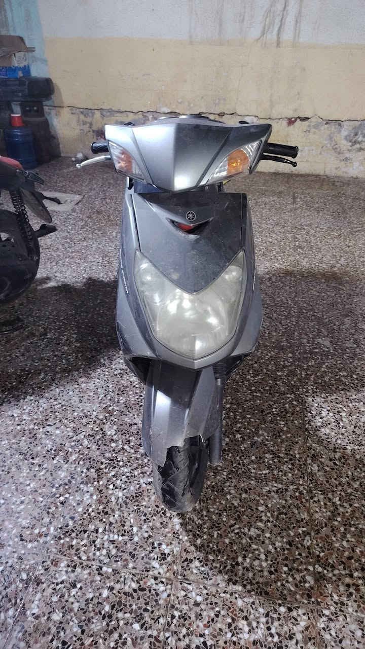 سلام عليكم سكنس فحل كابريتر للبيع الدراجة كوم حديد ابيع لك سعرة 275قفل عنواني بغداد حي الكوفة  الرقم ***********
