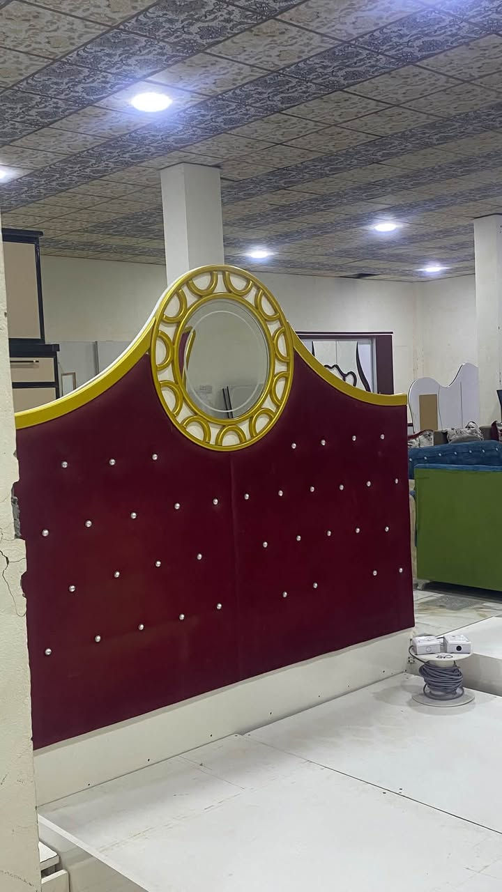 غرفه مستخدمة استخدام قليل ونظيفة، بيها ملاحظات بسيطة جدًا تكاد ما تنذكر، وما تأثر على الاستخدام.

🔹 تتكون من 9 قطع
🔹 نظيفة ومرتبة
🔹 استخدام قليل
🔹 السعر مناسب وقابل للتفاوض

عنوان المحل حولي المثنى مجاور اقمشت المؤيد كلل هلا بيكم🤍
 🔹 مراسلة خاص:او الاستفسار على الرقم***********
