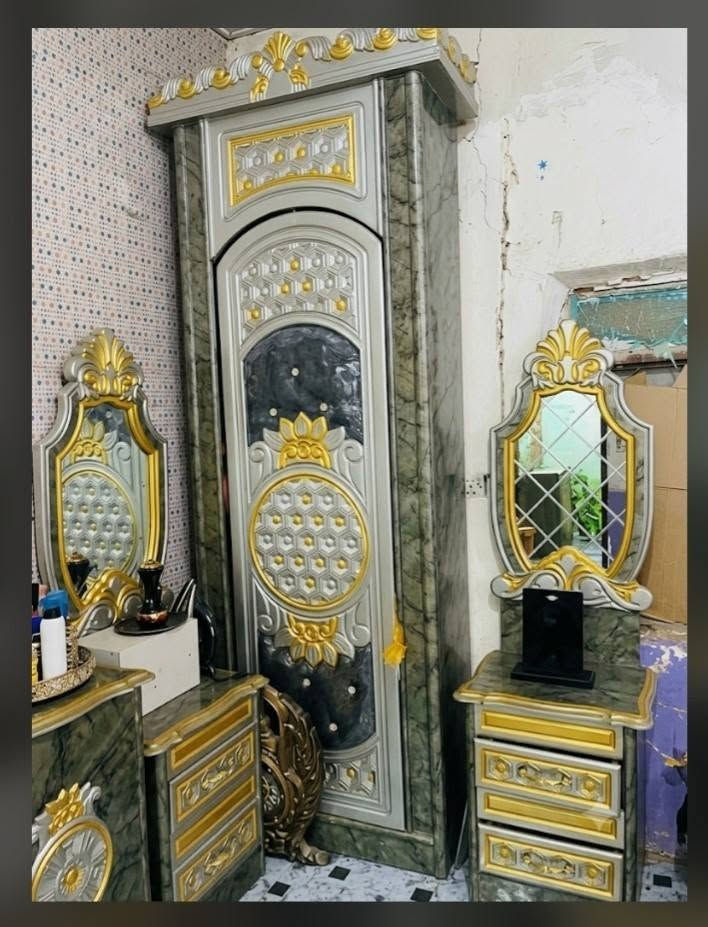 غرفه خشاب للبيع مابيها اي ضرار سعر 450ستعمال سنه مكان بغداد رقم***********
