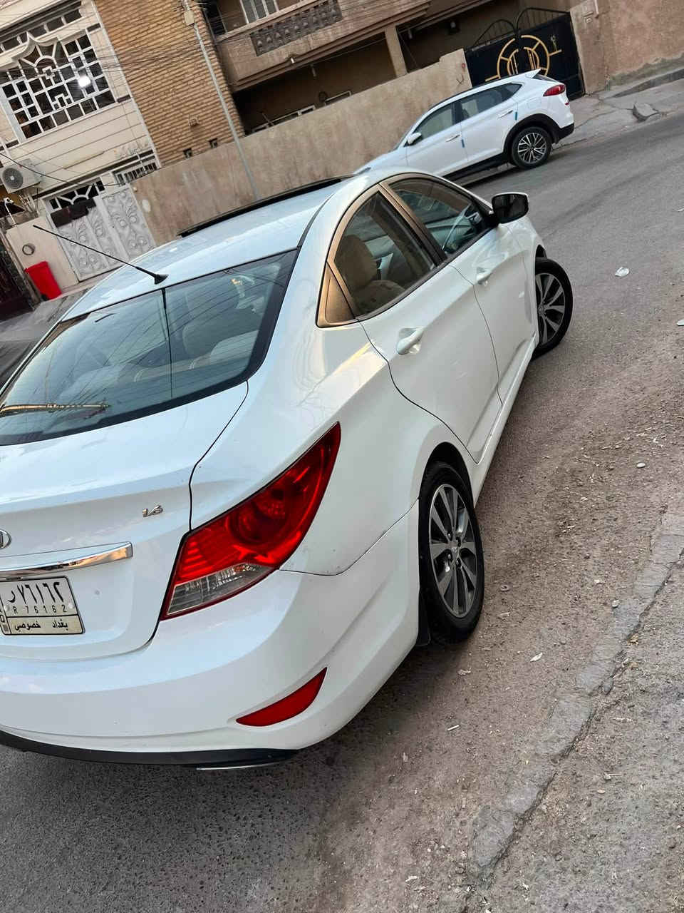 سلام عليكم اكسنت 2014 خليجي مكينة 1600  دوش فول مواصفات 
كير محرك مكفولات مكفولة من الصبغ ماشية 100 الف تبريد خير من الله رقم بغداد السعر 100$ العنوان بغداد للاستفسار ***********
