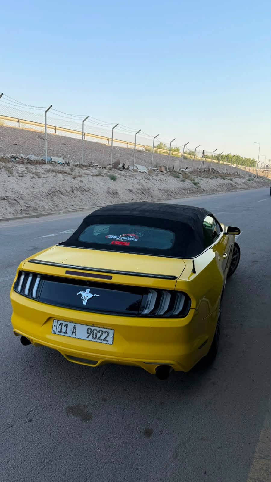�🔥 للبيع | FORD MUSTANG 2015 CONVERTIBLE 🔥🔥
🇺🇸 فورد موستنغ 2015 كشف
🏁 محرك 3.7 V6
⚙️ أوتوماتيك | دفع خلفي
🔓 كشف كهربائي
📍 الممشى: 103 ألف ميل تقريباً
🔢 رقم بغداد مميز ⭐

✨ شكل رياضي وفخم وحضور قوي بالشارع
🚘 السيارة جاهزة للفحص
🔍 الفحص مفتوح للمشتري
حادث السياره جاملغ خلفي فقط بقيه السياره كلها سليمه 
🅿️
💰 السعر: 145 🍋
📞 للتواصل: ***********

🔥 Mustang… مو مجرد سيارة، هذا إحساس. 🔥

للجادين فقط، والله يرزق الجميع 🌹
