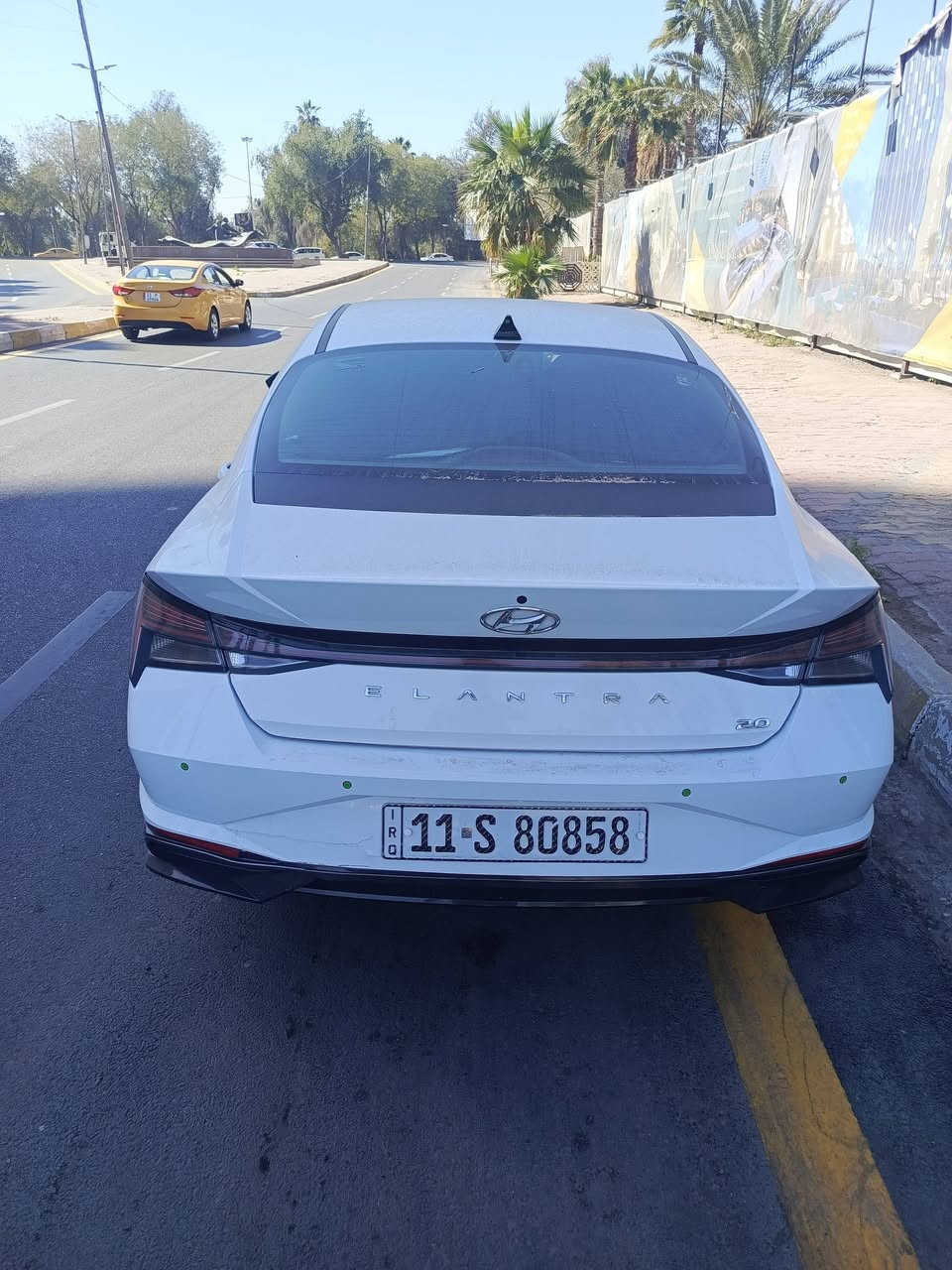 سلام عليكم النتره مديل 22 خليجيه فول موصفات واحد عله واحد سياره بيه شويه صبغ بل حافه مال بنيد وبدون وداخل وبل باب طخه وصبغت ربع صابع من باب لسايق سياره بسمي تحويل ثاني يوم لسعر 147 رقم ***********
