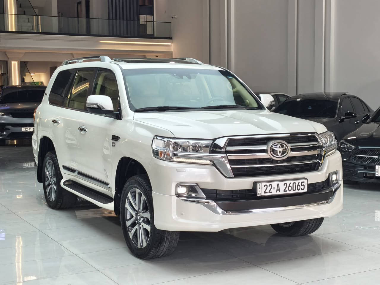 لاندكروزر 2016 VXS
لاندكروزر VXS 2016
ماشيه 81.000كم 
محرك V8 5.7
شركة سردار
فول مواصفات لكزس جك ورادار 
رقم اربيل فحص وهزه كله جديد
باسمي شرط تحويل ثاني يوم 
السعر 425 وبي مجال بسيط 
بيع فقط مااراوس
بيه 4 اماكن تعديل بارد 
العنوان اربيل 
***********
***********
