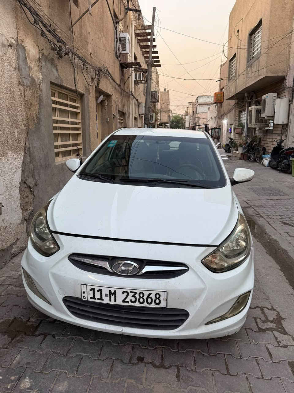 سلام عليكم اكسنت 2014 خليجي
مكينة 1600 قطرتين
تخم تاير جديد
حدادية وصدر جديد
تبريد تدفئة ممتاز
السيارة بأسمي .رقم بغداد.
بيها قطعتين بارد بدون صبغ
السعر: 88 
علمآ مطلوبة غرامة 900 الف تستقطع من المبلغ
مكاني بغداد الحرية
للاستفسار  ***********
