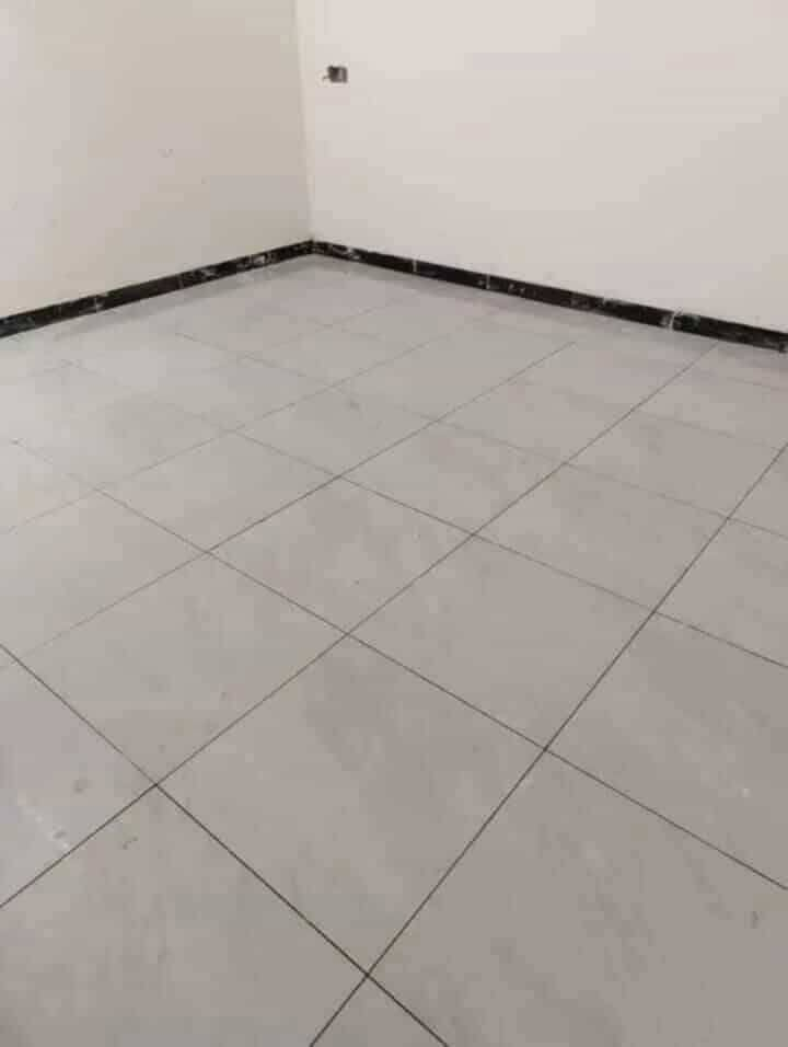 عليكم كاشي ومرمر بورسلين ولوح شغل درجه اولى رقم التواصل***********
