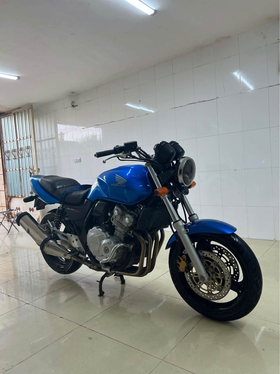 CB400 Hyperutec Modil 2008 nozl
بالەیی ئەوروپی شەحن لێرە نەڕۆیشتووە خاوێن ناو پەکەت بە شەرتی دارو بەرە گێڕ مەکینە بەشەرت تانکی قەپوو قۆپی هەیە بەس هە ناو حاویە وەیلێ هاتییە نۆزلە گزۆز کاتم کامل کامل بەشەرت شەرتی ١٠ وەستا دەتدەمێ شەتکی ناو پاکەت 📦
*********** رەقەم تەلفۆن واتس ئەپ أربيل, العراق
