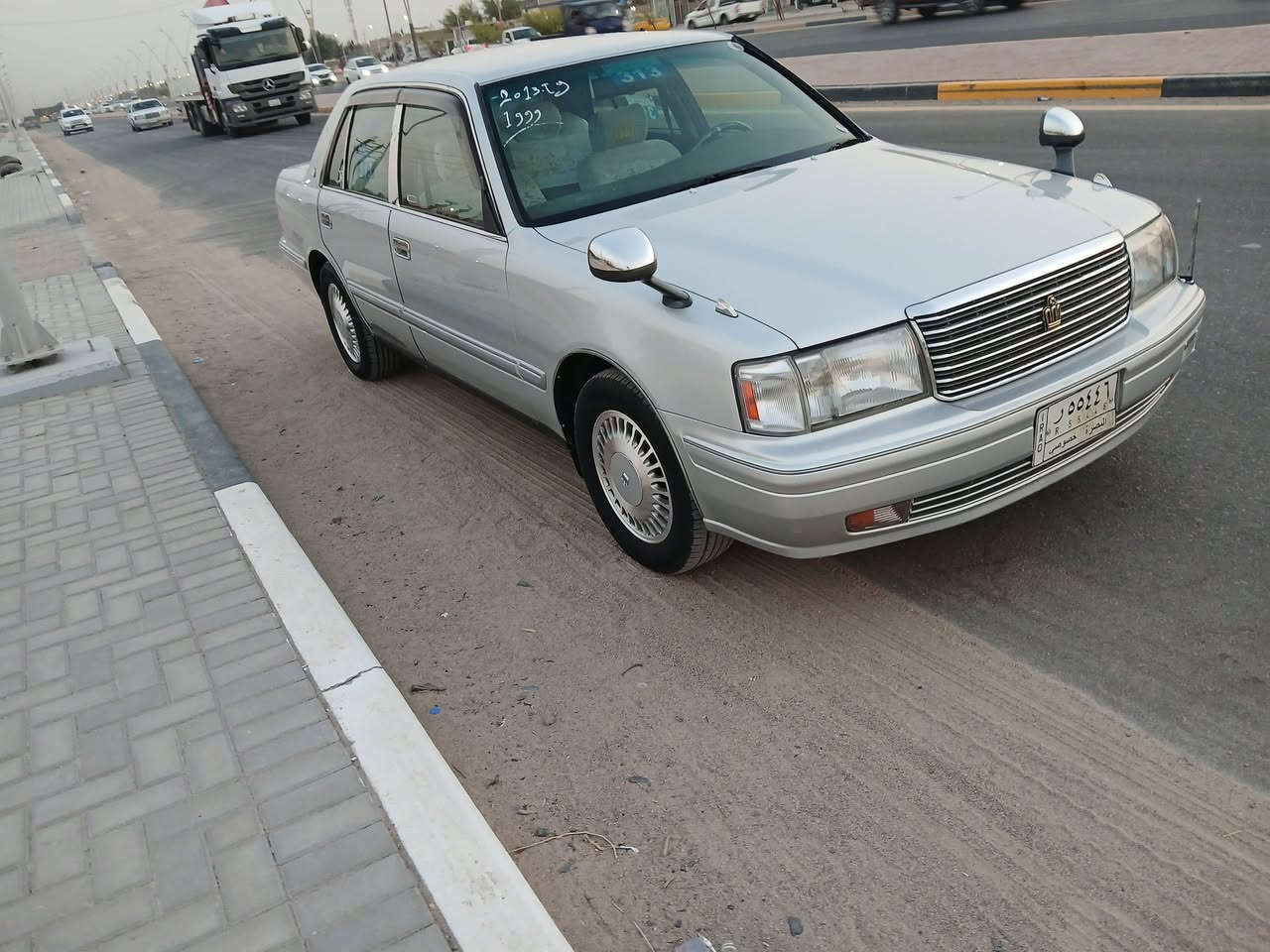 سلام عليكم سياره راس الثور موديل 1999 بيه رقم مصحح بل شاصي مكفوله من الكص والضربه تبريد شغال سياره حداده جديده سياره خمس دكم اصل العنوان بصره زبير.  السعر 90 بيه مجال.   الرقم ***********
