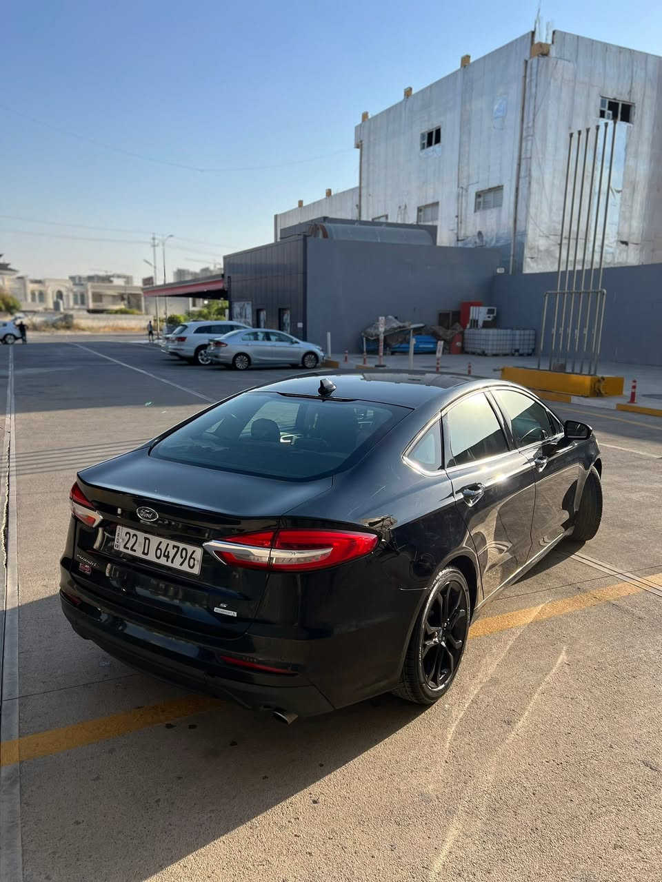 سلام عليكم
فورد فيوجن موديل 20 
محرك 1.5 توربو
السعر : 88 ورقة وبيها مجال للشراي 
كير مكينة بشرط الفحص
مواصفات se 
شاشة جبيرة 
رادار امامي وتنبيه
بصمة وشغال عن بعد
لايت زنون
كامرة دوارة وحساس
لايت خلفي ليد
كشنات مخمل
السيارة حلوة بيها كم ملاحظة بسيطة شخوط على كم شغلة 
بيها تعديل بارد من جهه السايق وراكب
٣ قطع امامية ١ صبغ وثنين تبديل 
مكانها اربيل السيارة
بشرط تحويل و الوكالة
كلشي جاهز بيها
رقم تواصل ***********
