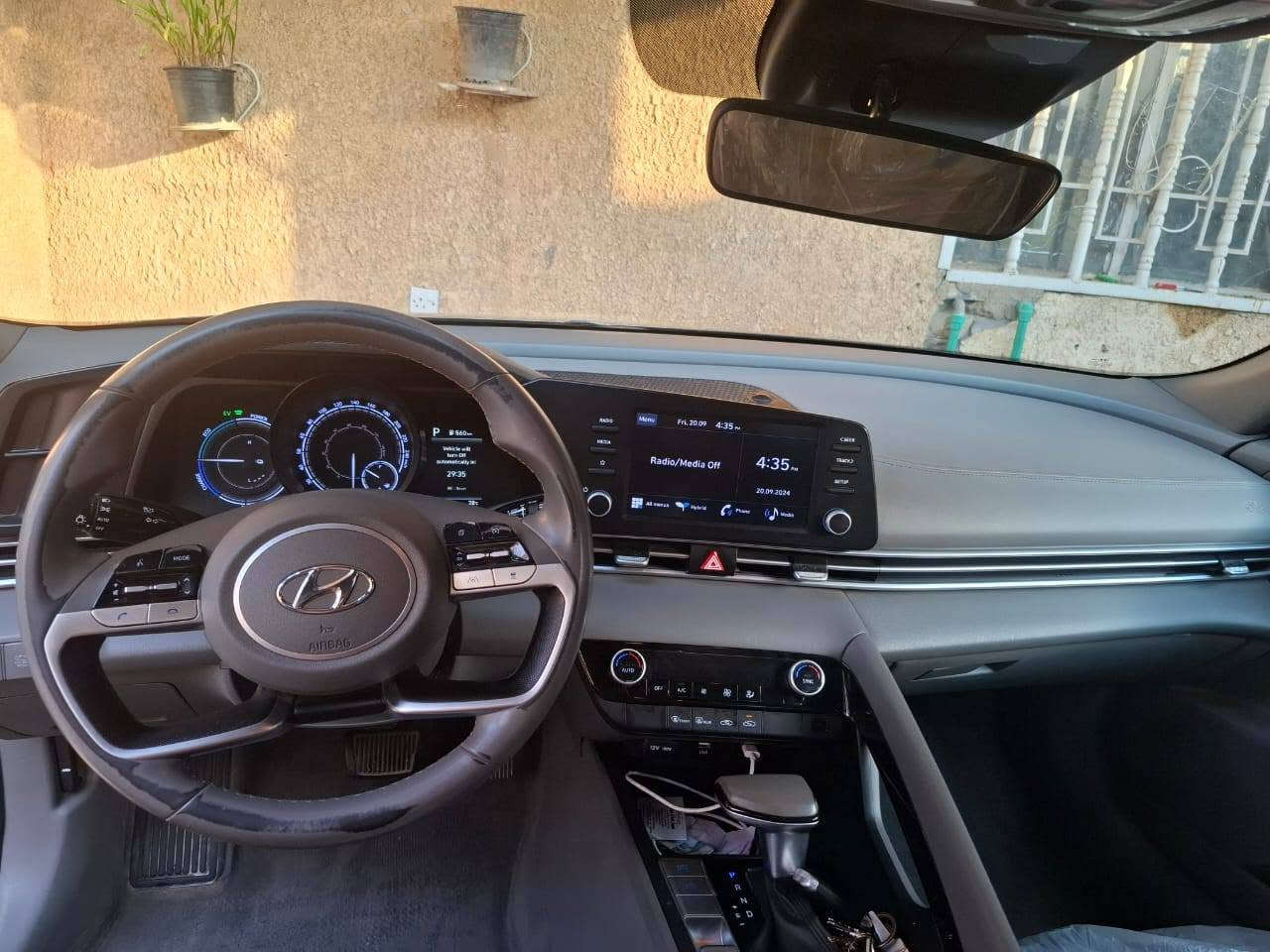 السلام عليكم
للبيع او مراوس أمريكي حادثها دعاميه اماميه فقط وارياك الاحزام طاك *********** السعر
