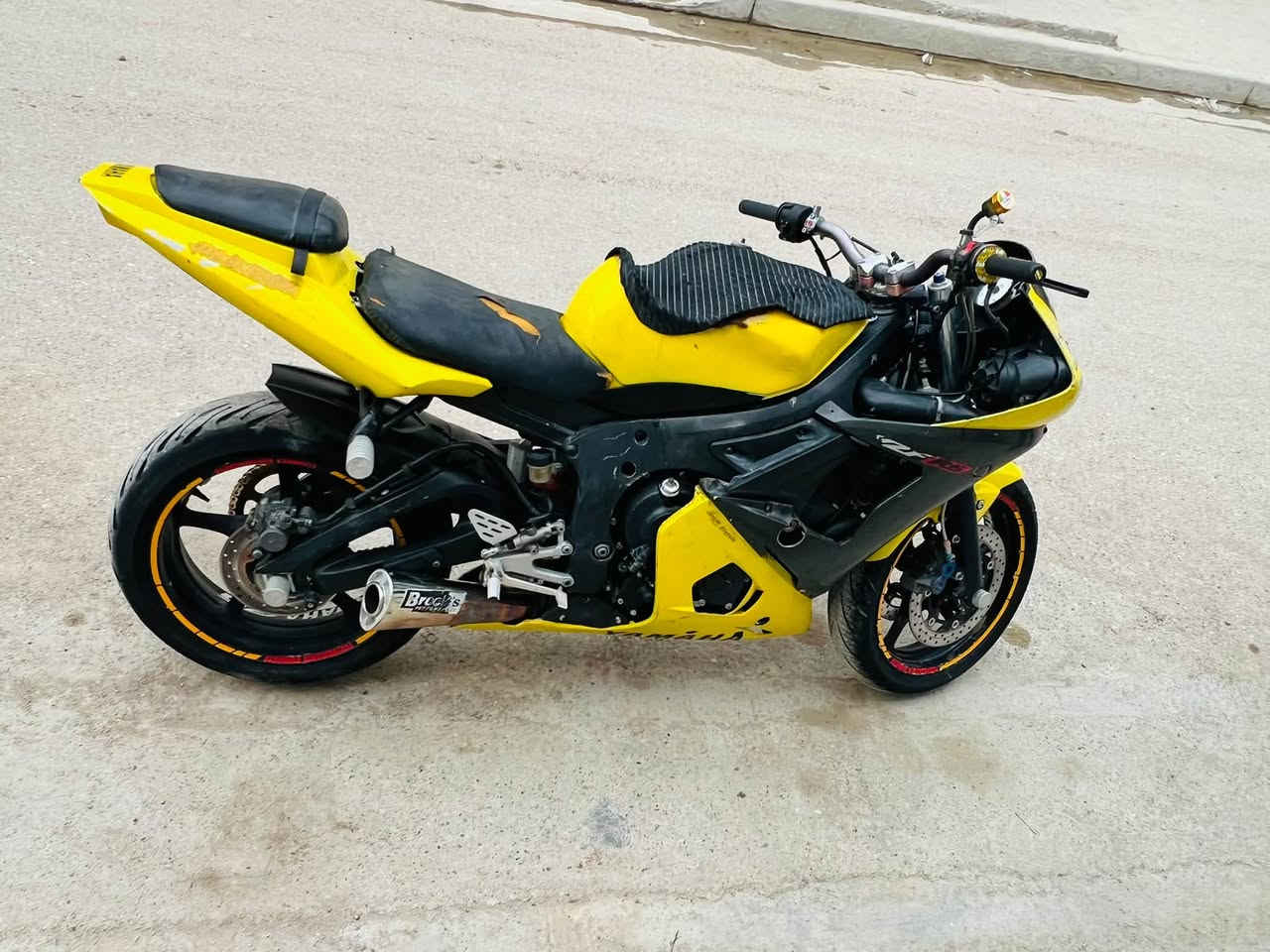 R6 • ٦٠٠ • ٢٠٠٥