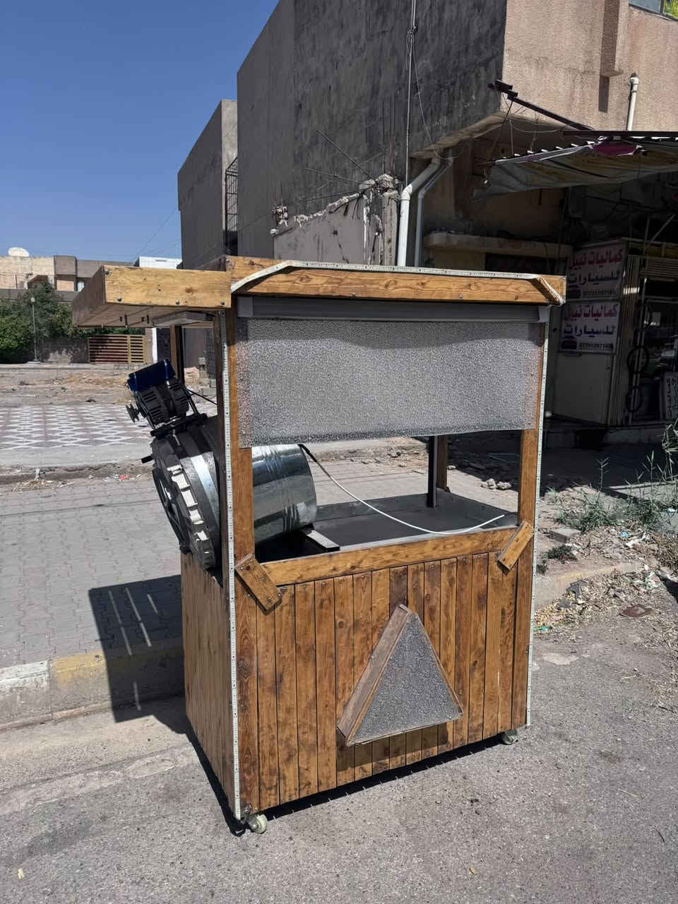 عربانة حب جديدة و كاملة و ما ينقصها اي شيء
للشراء الاتصال على ***********
