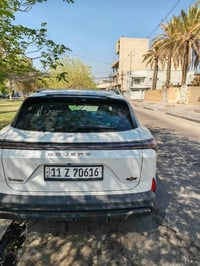 سوئيست S06 رقم بغداد لون ابيض العداد 20700 موديل 2026 السياره نوع الفو...