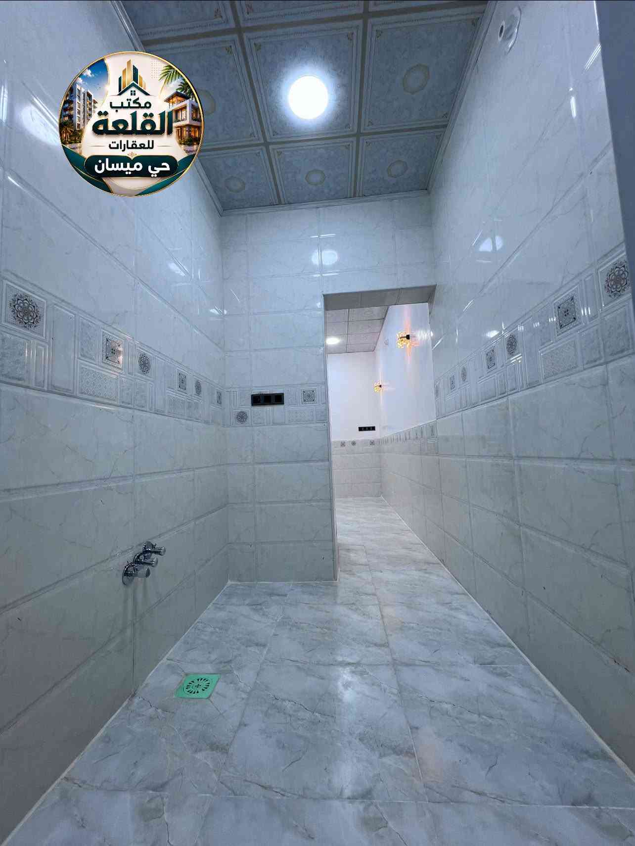 بيت للبيع 50 متر طابو صرف
حي ميسان قطاع 22 قرب شارع البوريات

بناء جديد 2026 .. صب كونكريت مسلح

يحتوي على

صالة استقبال مطبخ صحيات مكشوفة طارمة
غرفة فوك

السعر 77 مع المجال

للاستفسار *********** مكتب القلعة للعقارات

نص مكتوب في الصور:
- مكتب القلعة للعقارات حي ميسان