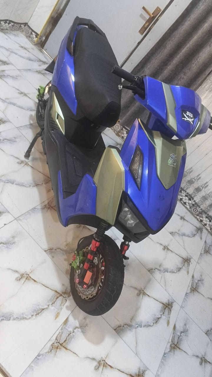 للبيع
6 بطاريات
ملف 2000
بيها خلل بسيط ماعرف الها يمكن عوزها بطاريتين بس هيه تمشي وسريعة وحلوه 
المكان /البصرة الزبير 
السعر / 600 وقابل للتفاوض بشي بسيط 
الرقم / ***********
