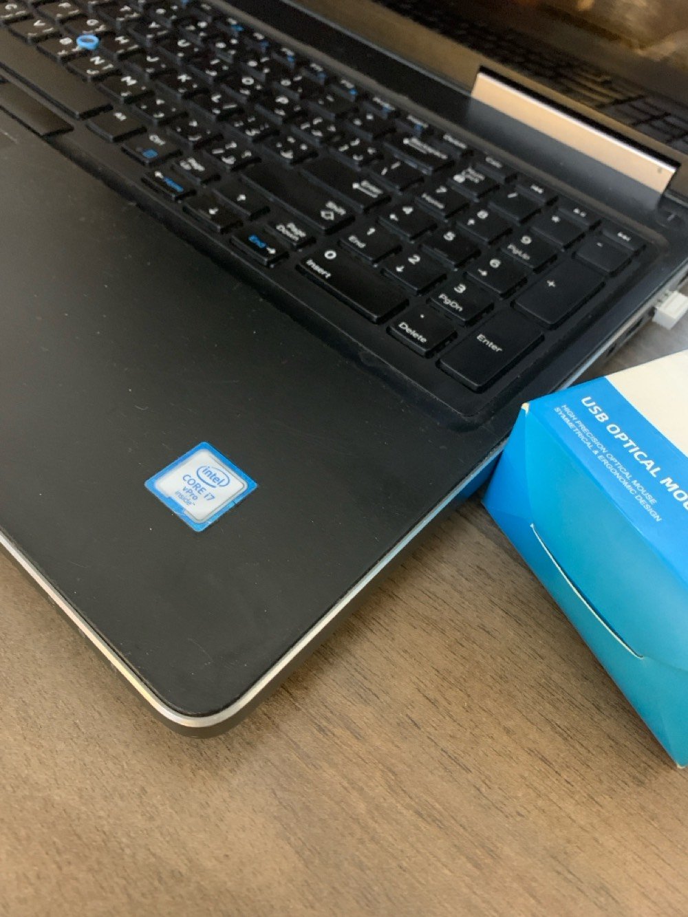 للمراوس فقط

🔥Dell pricishon 7510 نسخة الشاشه اللمس 🔥
.
💯الجهاز بمعالج HQ وكارت خارجي يفيد رجال الاعمال والمهندسين واصحاب المونتاج والالعاب 💯
.
معالج i7 من الجيل السادس HQ بتردد 2.70
برام 16 قابل للتطوير الى 64
وهارد 512 ssd قابل للتطوير سريع وممتاز
وكارت شاشه داخلي بسعة 8
والخارجي M2000M بسعة 4 كيكا
مع الشير يصبح 12
كيبورد ضوئي
شاشه لمس 10 اصابع
بطاريه جيده جداً مثل الورد
نضافه97%
حجم15.6
مع ماوس هديه والمحوله كذلك 
.
السعر375 بي مجال بسيط للشراي 
سكني بغداد الدوره
💐***********💐
.
ملاحضه التج ماوس شغال لكن الكلك الايسر يعلك سعره15 الف
.
رجاء اللي ميعرف قيمة الجهاز لتبخس بالسعر وربي يحفضكم 
.
تم تجربة الاوتوكاد
Gtav
فورتنايت
نضام كالي لينكس
فالورانت
فيفا 
بلاك اوبس
شغالات بأداء جيد جداً بفضل مواصفات الجهاز