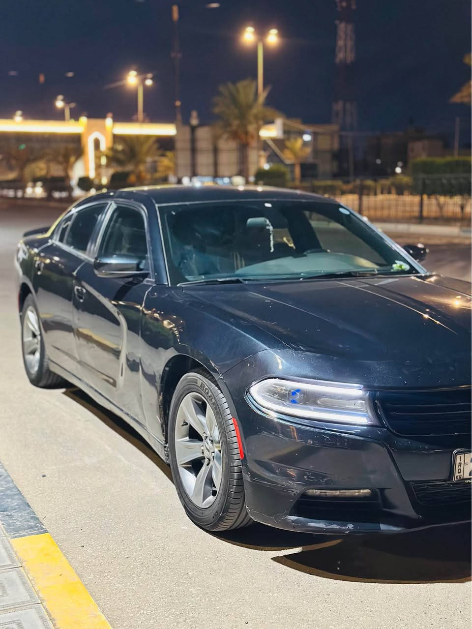 جارجر موديل 2019
فئه SXt فل كامل
محرگ 3600 ، V6
لون نفطي لماع
ماشيه 114 الف ميل
كير محرك مكفول 
سياره بحاله الوكاله ونضافه فول عاليه جدا 
الكفاله 
بدون صبغ 
ضربته فقط قبق جنطه معجون وصبغ وع كد اصبع من الجاملغ الامامي من جوه معجون وصبغ ضربه كلش حلوه وبسيطه 
بدون دواخل بدون ايرباك الحمدلله سياره نضيفه جدا ومال بيت مامتعوبه استخدامه وقت الحاجه فقط 
المواصفات 
بصمه تشغيل 
تشغيل ع بعد 
ابواب بصمه 
كامره خلفيه مع حساسات خلفيه
تحكم بلستيرن 
مثبت سرعه
مصابيح وزنون اصلي
كشن كهرباء
ويل تايرات نضافه فول 

السياره نضافه فول والحمدلله مال بيت استخدامه وقت الحاجه
السعر 210$ تواصل *********** كربلاء, العراق

