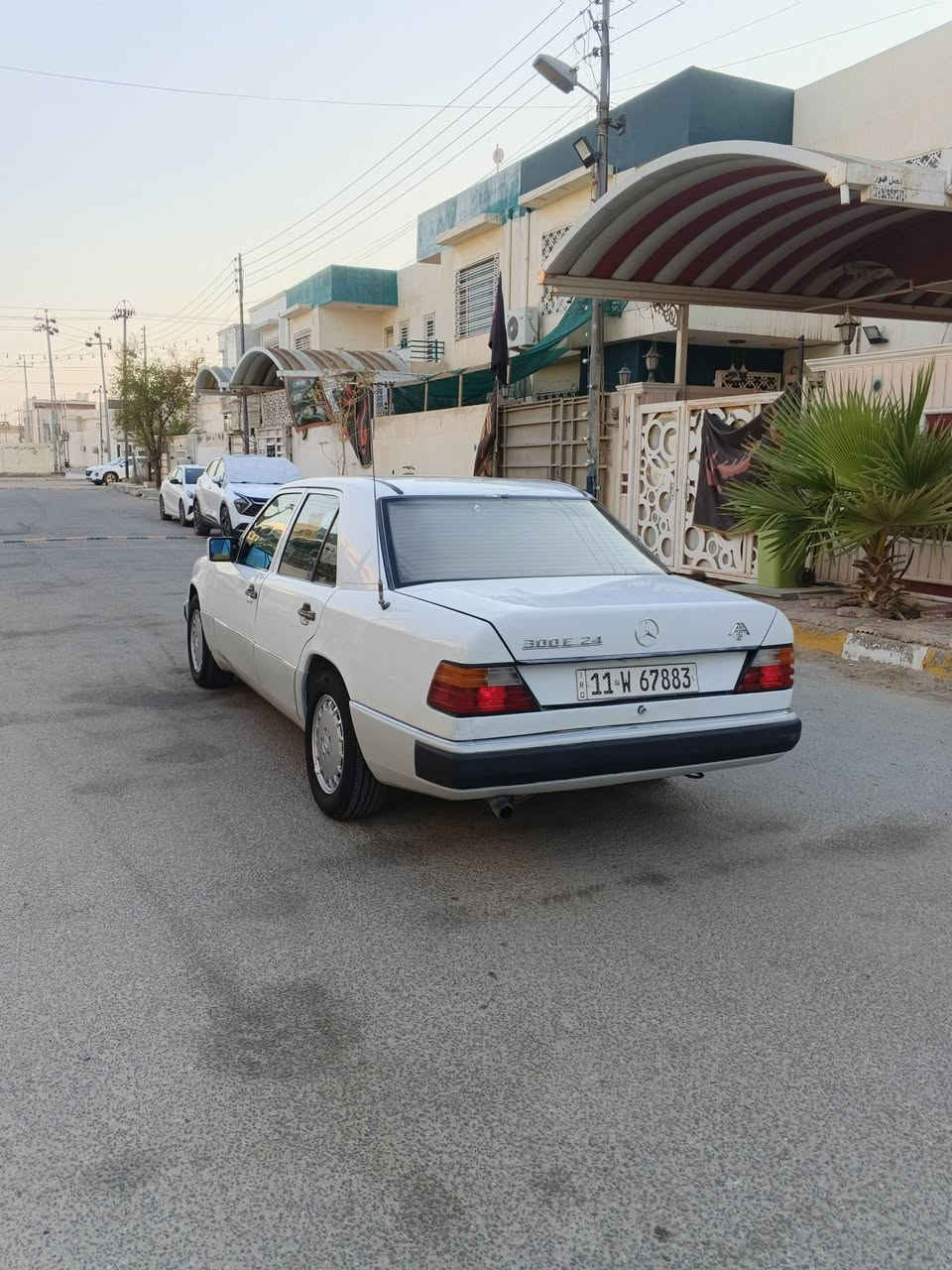 سياره مارسدس دب 300E مديل 89 سياره مكفوله من الضربه القويه والكلبه والكص والخياس والعيب الشرعي قواعد برنكيتات مكفولات مكينه وكير 3000ففتي مكينه وكير مكفولات تبريد ثلج حداديه 100% تخم تاير كهربائيات شغاله كيجات شغاله رقم بغداد انكليزي تحويل ثاني يوم سعره 58 مكانه ذي قار المركز 
***********
