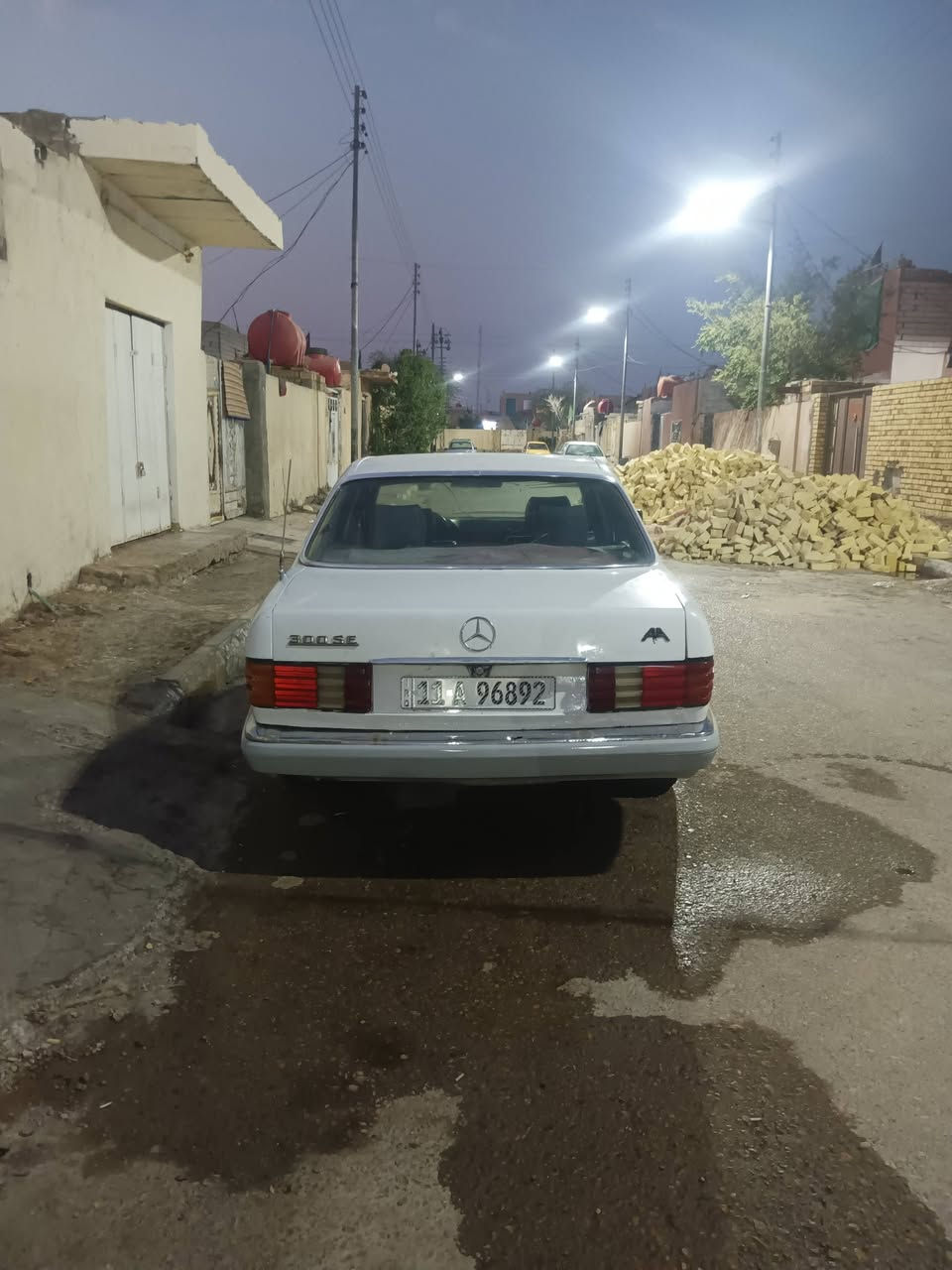 سلام عليكم مارسدس جامو سنويه جديده رقم نكليزي بسمنه مشروع وطني رقم بغداد كير ومكينه محور كير ومكينه جديد تخم تاير كهربايات حداده كله جهازه مارواس او بيع حسب قناعه مكان ميسان العماره سعر خابر وتدلل موجود وتساب وخاص وتصال ***********
