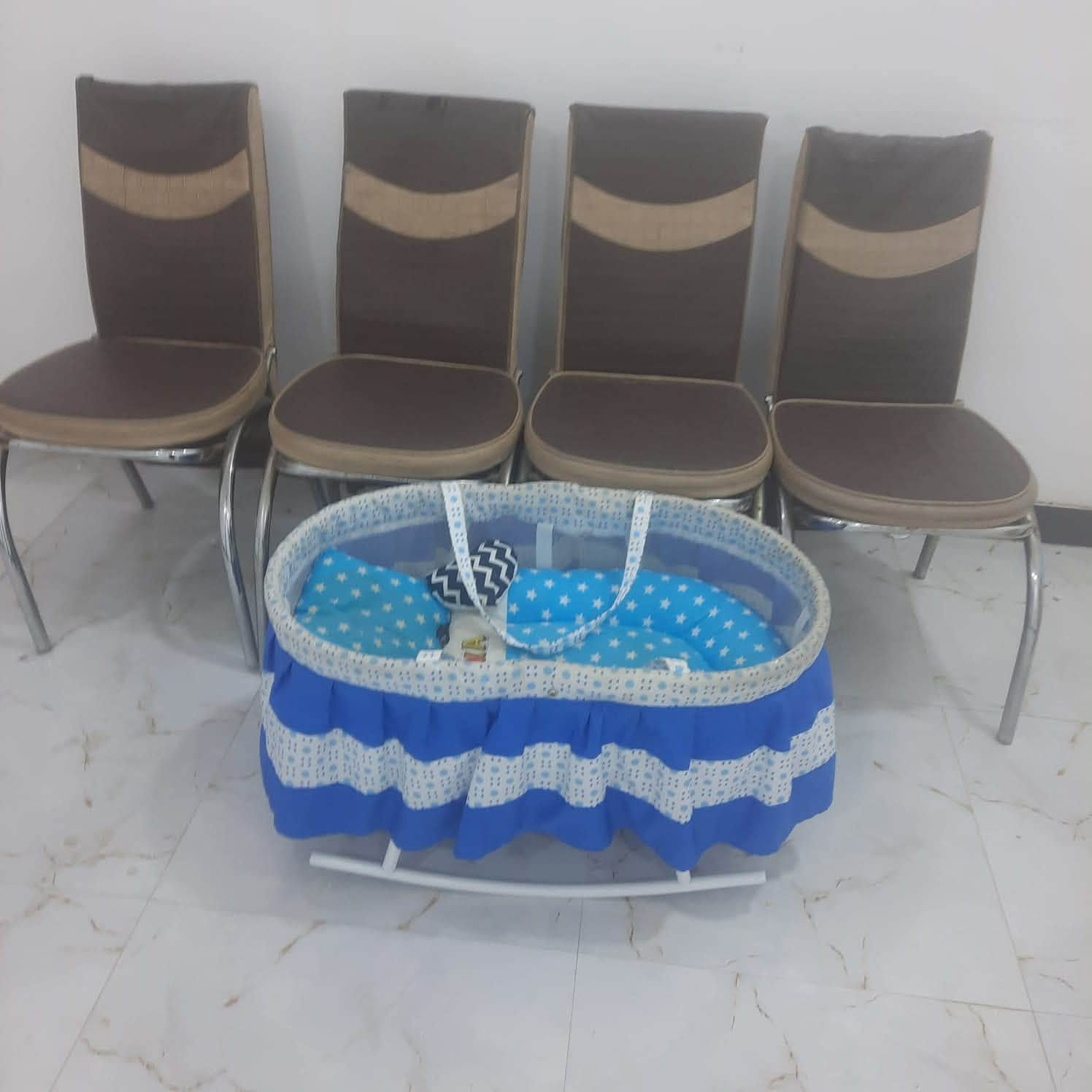 كلمن وسعره

واتساب 

***********
