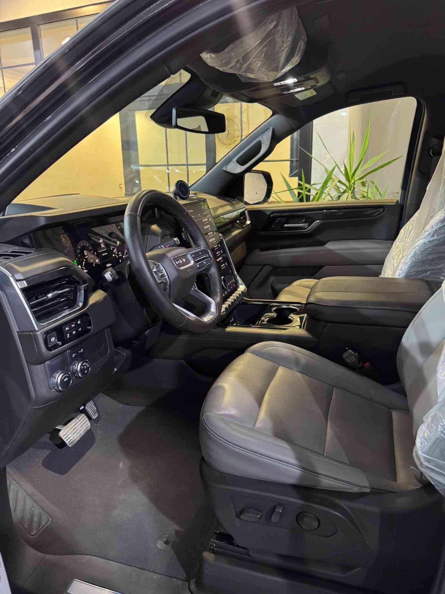 GMC

YUKON

2025

ELEVATION 

V8

5.3L

MANSOR

……………………………………………………………………………….

 جي  ام   سي

یوکون

ايليفيشن

2025      أسود

8 سلندر

5.3L

……………………………………………………………………………….

وارد     عيراق

شرکة    منصور

ضمان 

………………………………………………………………………………

مواصفات

کوشنات    جلد

 کوشنات    کهربائي

بةسمة

تشغیل  عند   بعد

رادار    امامي
  

رادار    خلفي

کامیرة   360

شاشة

حەساس

ثلاجة

اوتو    بارك

بدون     بانوراما

بدون    AWD  

……………………………………………………………………………….

ماشیة

     
28            الالف  

……………………………………………………………………………….

بدون    صبغ

بدون     بارد

بدون   حالوب

………………………………………………………………………………

السیارة     بأسمي

نفس  الیوم   الحول   بأسمك

رقم   جدیدة

سنویة   جدیدة

………………………………………………………………………………

مکان             اربيل

معرض         جوهر
 

………………………………………………………………………………

615                             وەرەقە

……………………………………………………………………………….

***********

   
(     واتس    اب      بي     )
