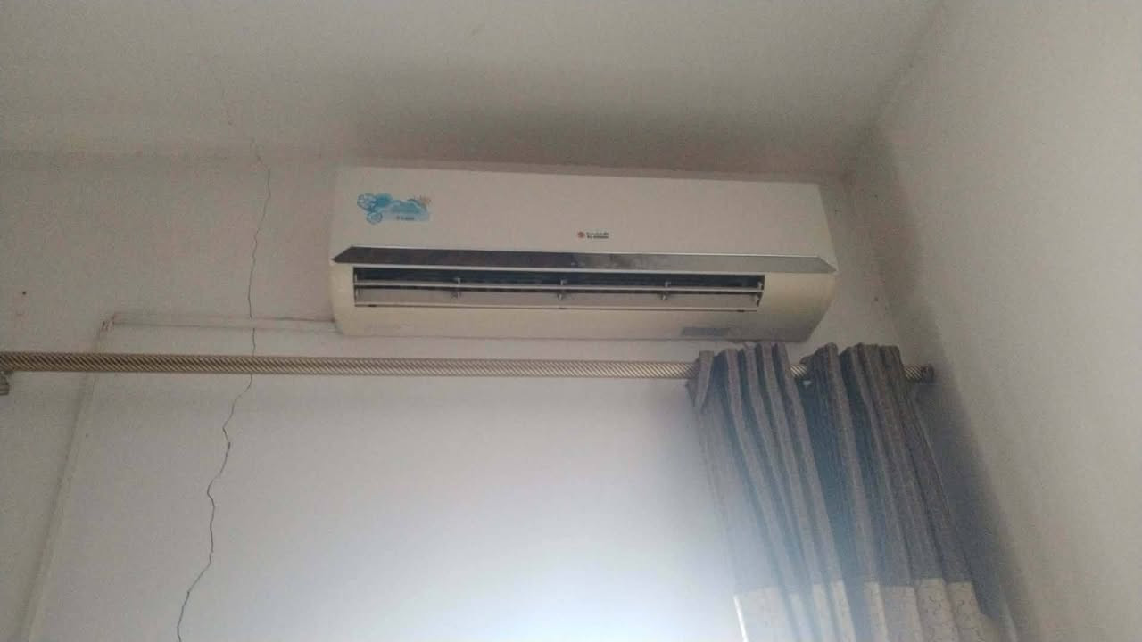 سبلت طنين وربع عاطل السعر ١٥٠) ***********
