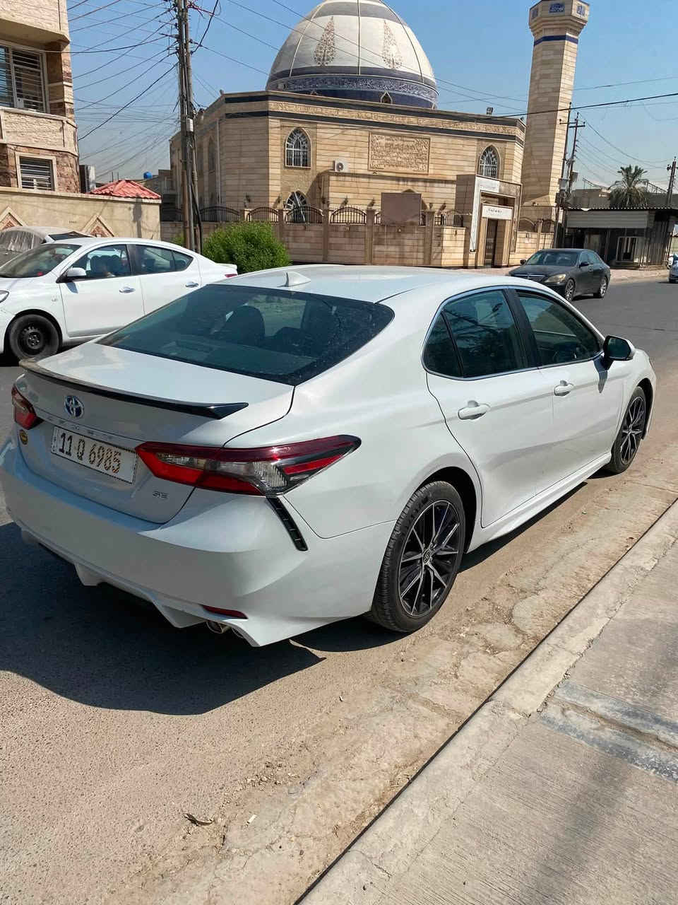 كامري موديل 2024 صنف SE بانزينماشيه 34 الف
ترقيم جديد 
مرقمه بغداد باسمي تحويل مباشره 
بيه مصبوغ بنيد وجاملغ وقبغ جنطه إضافه إلى رؤوس الشواصي الخلفيه 
ايرباك سترين فقط 

موقعه بغداد حي الخضراء 
السعر 180 قابل للتفاوض 
للاستفسار 
  ***********
