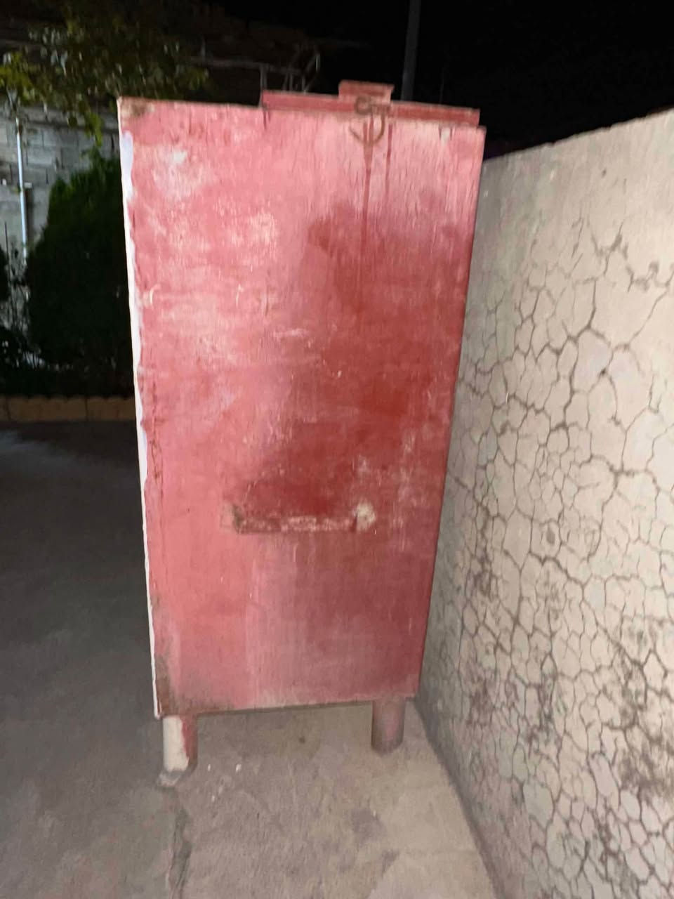 تەنکی نەوت بۆ فرۆشتن پلێتی کۆن و ئەستور
بۆ زانیاری زیاتر پەیوەندی بەم ژمارەیەوە بکەن 
***********
شوێن سلێمانی
