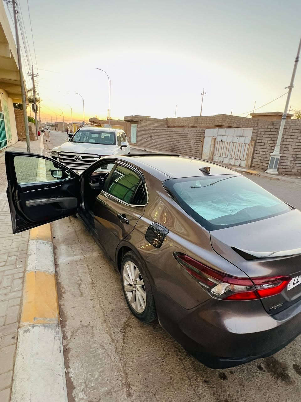 🚗 تويوتا كامري LE - 2022
المواصفات: وارد أمريكي
 الضرر: قطعتين (البابين عكس السائق كلير بدون فتح)
💰 السعر: 185
للتواصل والاستفسار ***********
مكان السيارة صلاح الدين بيجي البوطعمه
