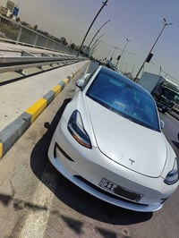 تيسلا  مودل 3 موديل2022 سيارة جاهزه من كلشي تبريد ثلج اون لاين مربوطة ...