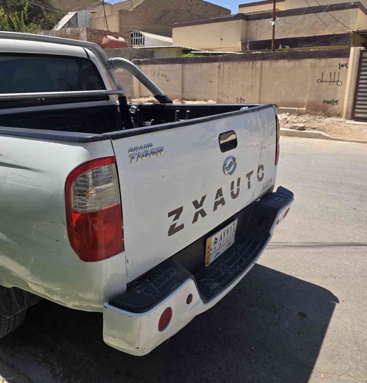 بيكم صيني تايكر سكاتو موديل 2018 رقم بغداد
مالك بابل موجودة في بابل المركز شارع 60 حداديه محرك تبريد جيد جدا لانقص لاتبخير تخم تاير جام اوتامتيك سنترلوك كل شي شغال فيها مبدل فيها جاملغات وبنيد امامية بسبب طخه خفيفه بسعر كشنات جلد ارضيه جلد  سبعه الالف دولار 7الف دولار للاستفسار أكثر هاتف ***********
