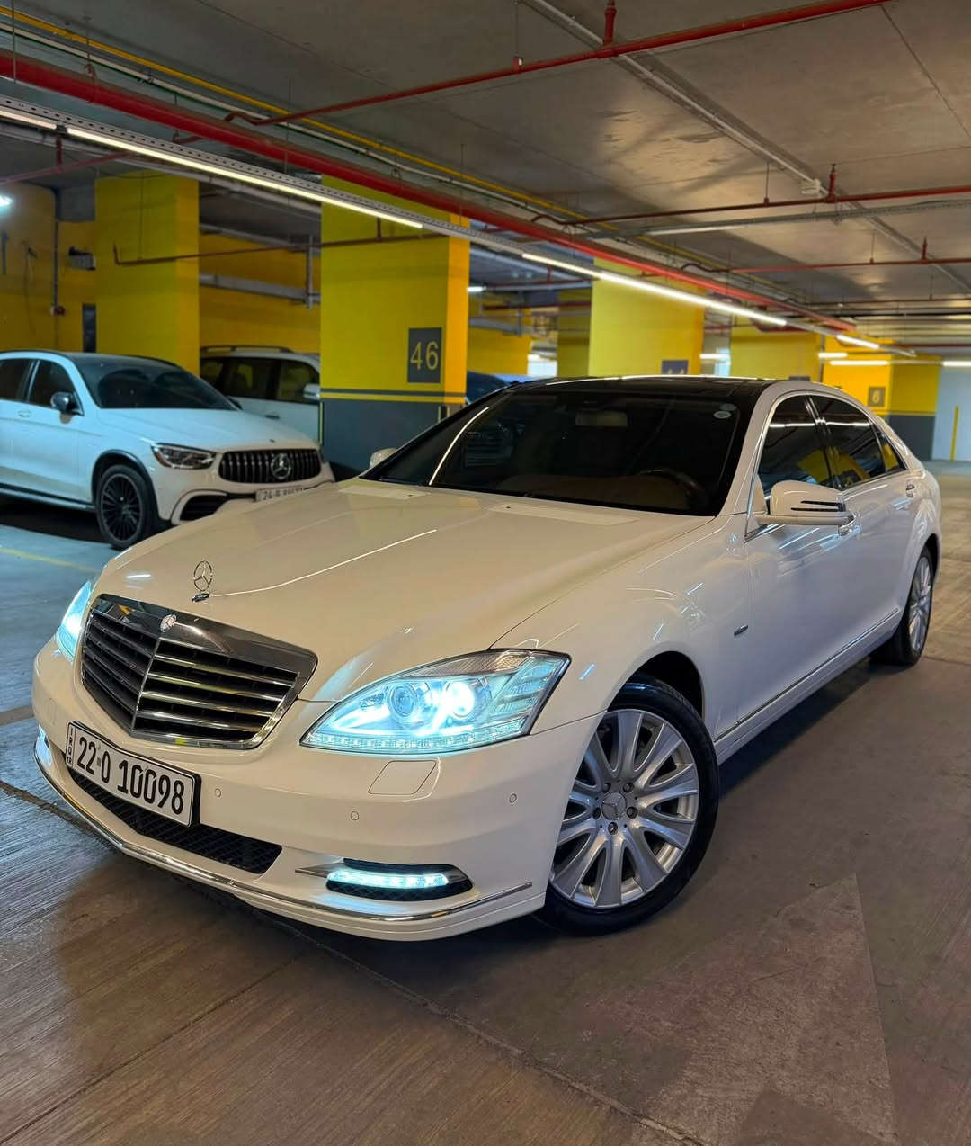 سلام عليكمS350 VIP خليجي وكاله لارج باب طويل فول مواصفات 2009 محدث 2013 سياره جديده جدا بدون دينار مصرف محرك العادي المرغوب هيبه ونعومه وتراي جديد
بصمه بانوراما جلد  
٥ بردات كهربائيه+ابواب شفط  
كشنات تدفئه تبريد+بريك بصمه
ناضور ليلي+كامره حساسات 
صندوق كهربائي+ستيرن كهرباء
شاشات خلفيه+تحكم خلفي
شاشه خلفيه تبريد لمس مري قلاب
نضام خزن ميموري+ كشنات خزن
دواخل لد تحكم ٧ الوان بلادي
دبل ماوس خلفي وامامي تحكم بلسياره
نضام اوتو هولد+نضام اوتو پارك 
كير محرك بشرط ممفتوح صدر تايرات جديد
فقط بيها قطعه ونص صبغ كلير بدون دواخل بدون فتح
سياره شخوط ورصعات مابيها جديده جدا
العنوان:📍السليمانيه
السعر: 185💰
ارقام سنويه جديد راسن احولك 
📲***********
