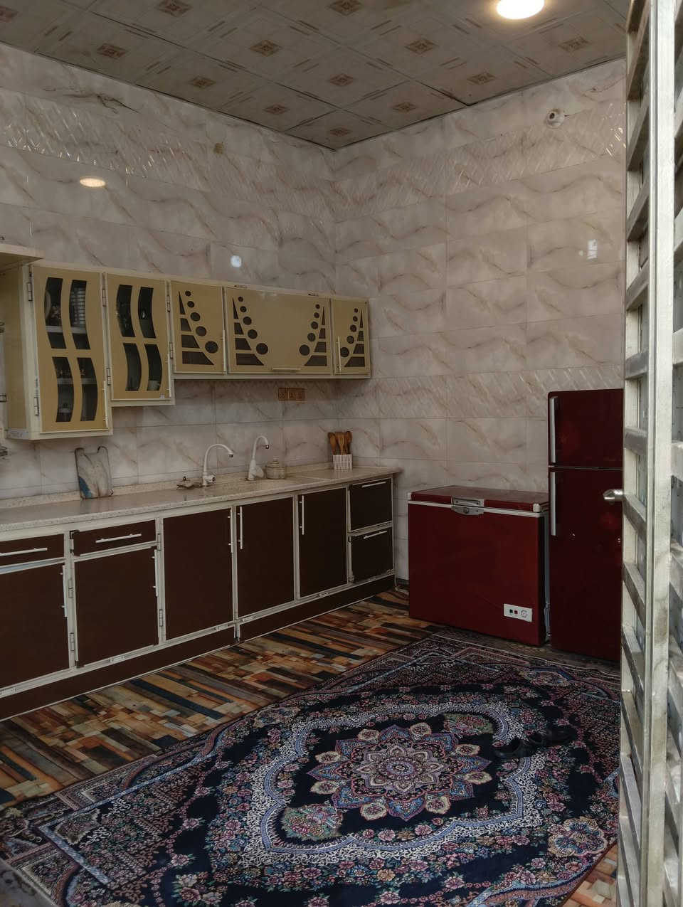 الرشيدة • ٢٠٠متر • ٢ غرف نوم
