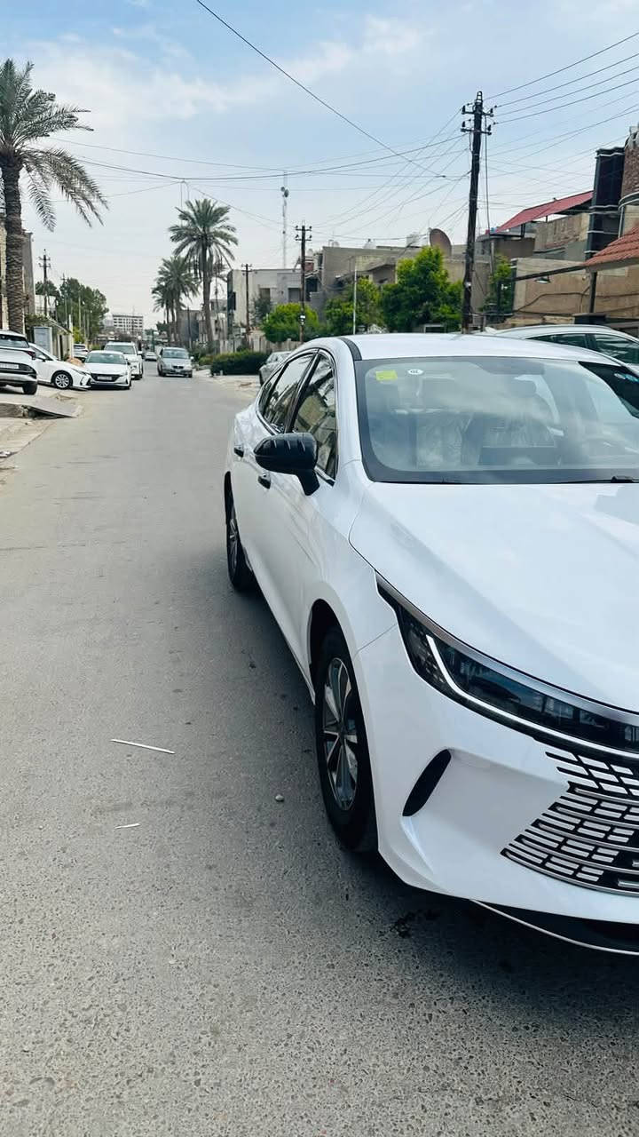 BYD دستروير للبيع ب19200
بيهة طخة بسيطة جداً بالجاملغات الجهة اليمنة

وشبر بالبنيد 

ماشية 40 

***********

مكانهة بغداد الكرخ

نص مكتوب في الصور:
- 12:41 م