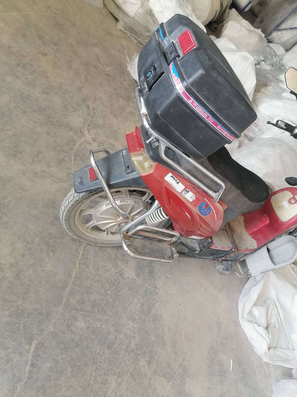 سلام عليكم دراجه هارلي للبيع البطاريات يقرن 11ونص بس وحده تقره 10ونص بطاريات خير من الله سعر 450وبيه مجال قليل
مكان بغداد عويريج الفلاحات
***********
