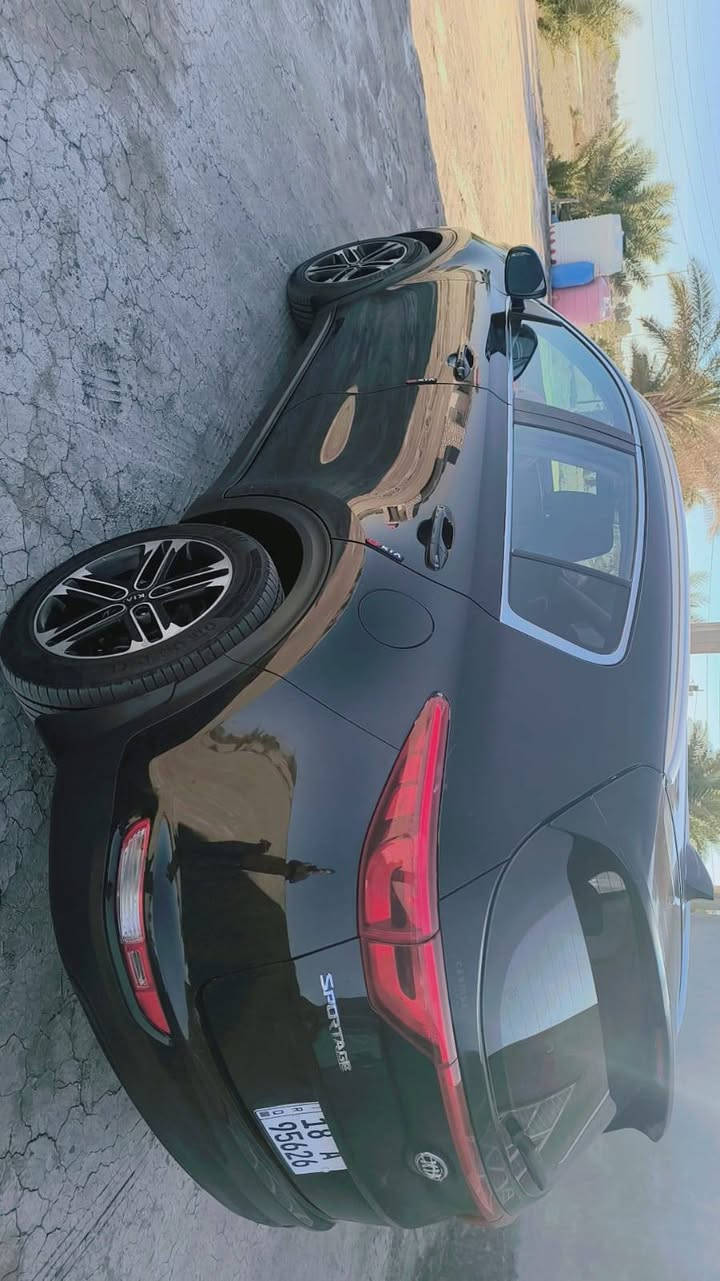 كيه سبورتج وأرد امريكي حادثه جاملغ وبنيد بأمريكا موديل سنه 2018 لون أسود ملكي 
مكينه 2400
ماشيه 125الف 
تبريد تدفئه شرط حداديه خير من الله سعر140وبيه مجال 
تبريد قطعتين 
سنويه جديده باسمي 
مكان المثنى الرميثه رقم الموبايل 
‏‪***********‬‏
ملاحظه غير متواجد على الفيسبوك أتصل وتدلل
