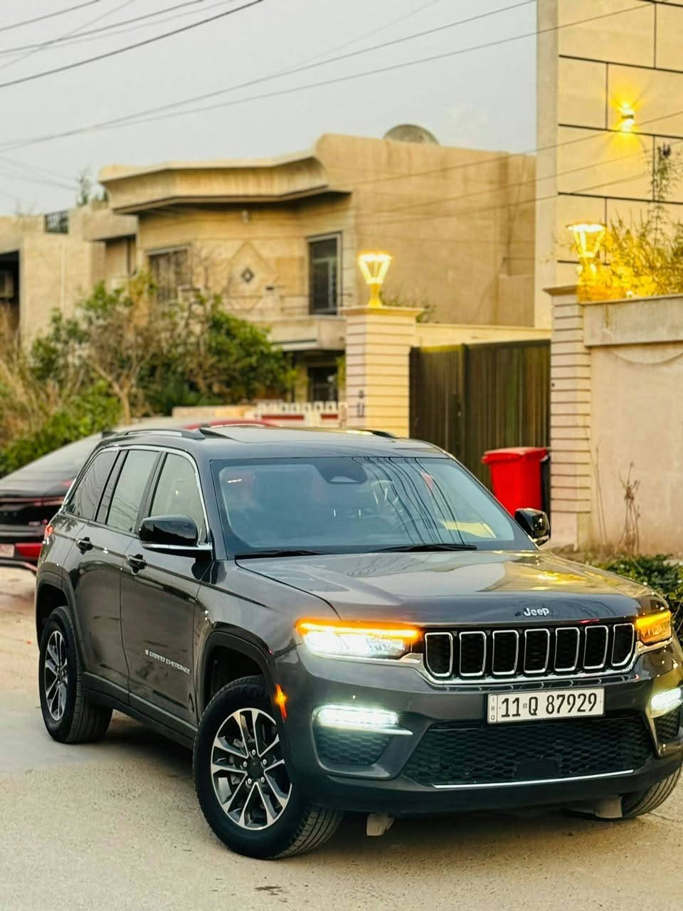 كراند شيروكي 4XE • ٢٠٢٤ • هايبرد