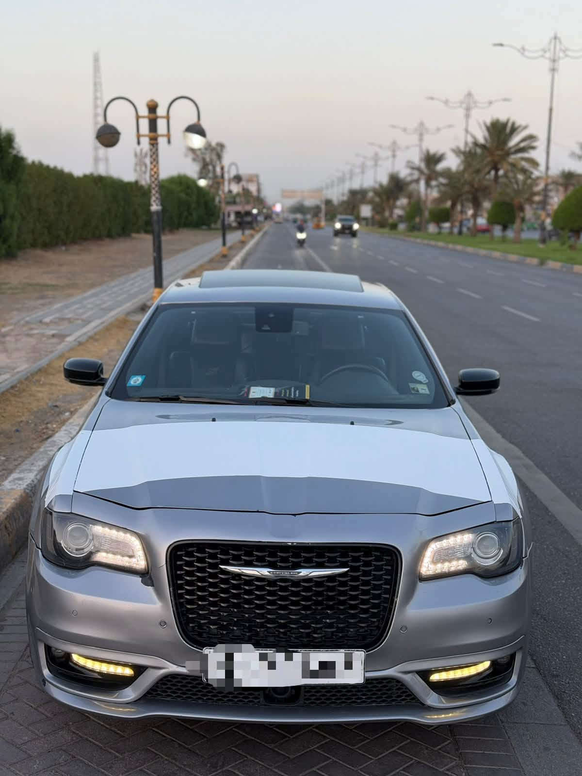 اوباما S 2018بسعر مناسب فول الفول 1/1
الموقع بغداد
***********
ماشية 99 ألف

السياره وارد كندي داخله كلين من امريكا اجه بيهه كلير اربع قطع بدون فتح بدون دواخل بدون ايرياك

المواصفات:

• بانوراما

 داخل اسود

 بردة خلفيه بلاديه

 بصمة

 كشنات جلد

 كشنات كهرباء

 خزن كشن ميموري

 هيترات وتبريد بالكشنات

 حساس

 ويل كب 20

أمامي نهاري LED •

 لايت زنون أصلي وكالة مشدود بيها

 مرايا قلاب

 شاشة كبيرة

 تبريد قطعتين

 كير ماوس

 كشافات

• تحكم ستيرن كهرباء

Boss سستم سماعات •

 هيتر بالسيترن

 تشغيل عن بعد�السيارة جديدة وجاهزة للأخير بدون أي نقص�كير ومكينة كفالة�تبريد وصدر وحداية كله جديد
